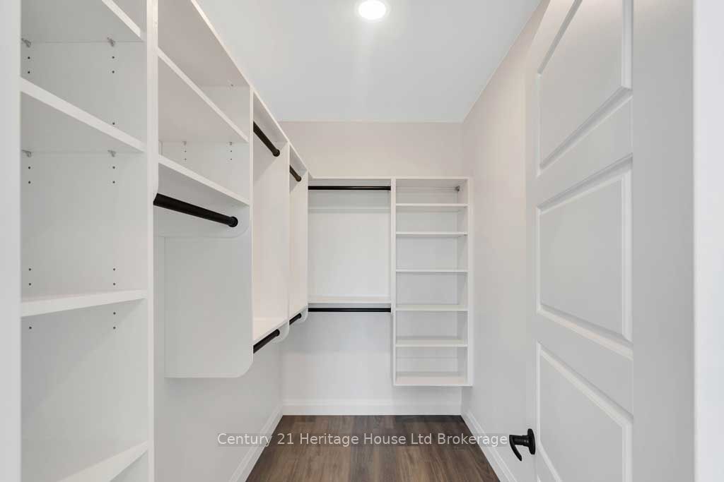 #1104 - 361 Quarter Town Line Property Photo 24