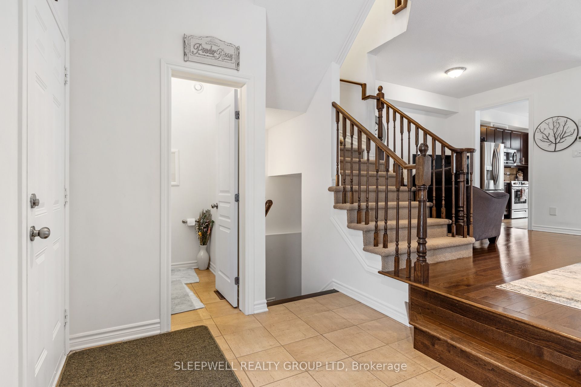 285 Kinghaven Crescent Property Photo 3