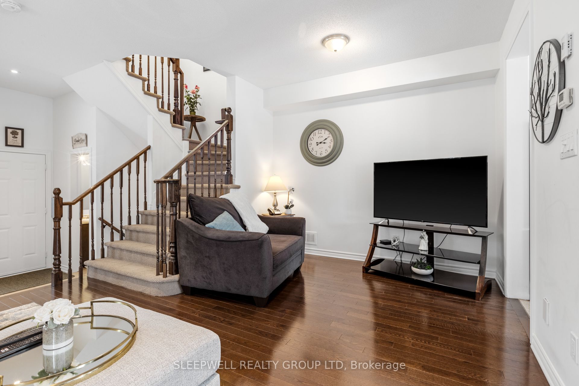 285 Kinghaven Crescent Property Photo 7