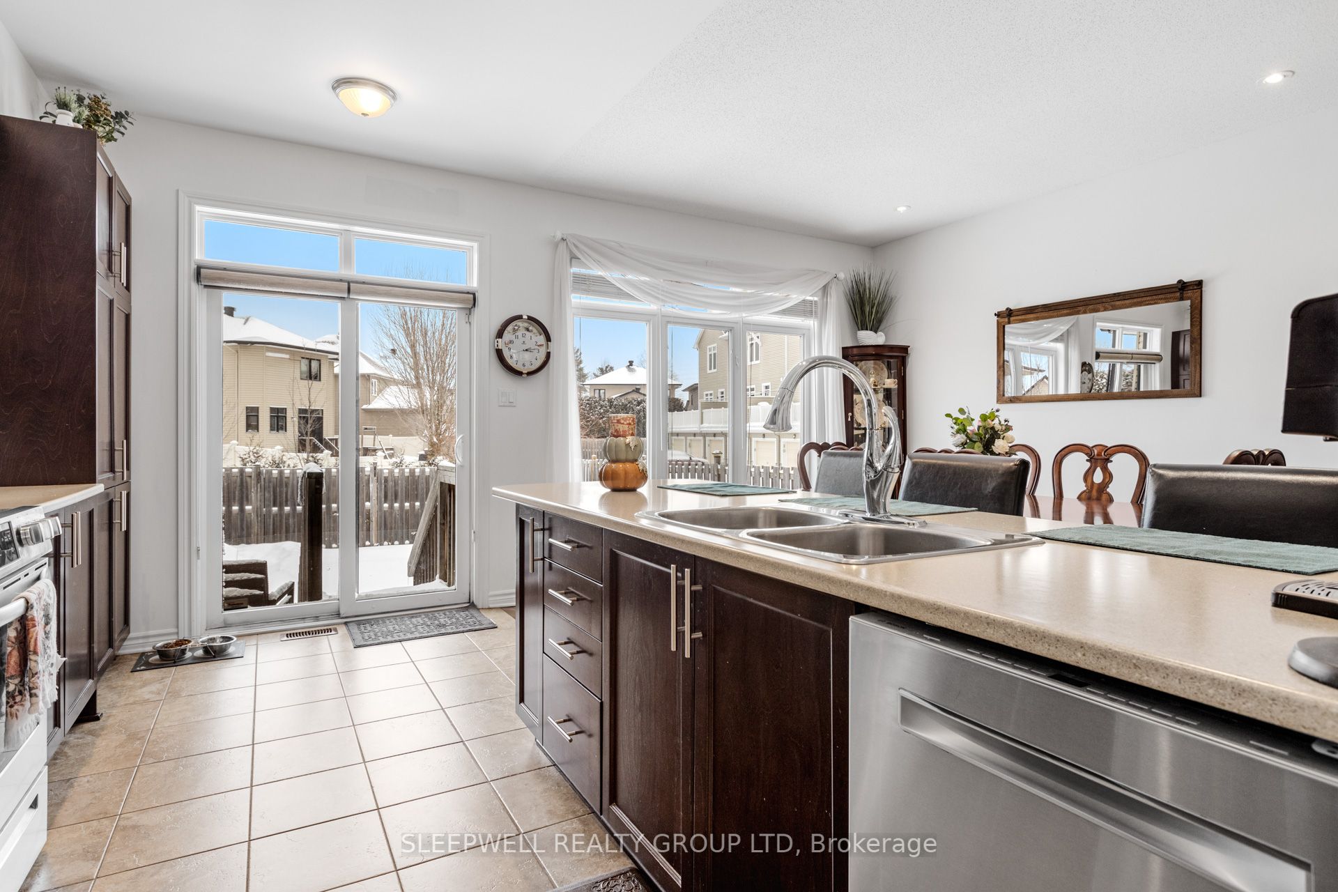 285 Kinghaven Crescent Property Photo 13