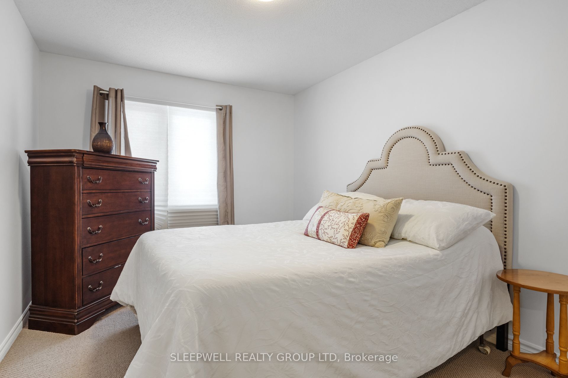 285 Kinghaven Crescent Property Photo 17