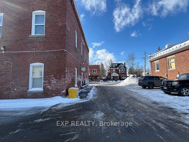 1133 Concession Street Property Photo 6