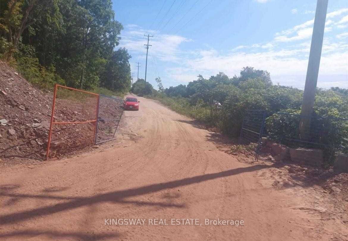 185 Nugent Drive Property Photo 2