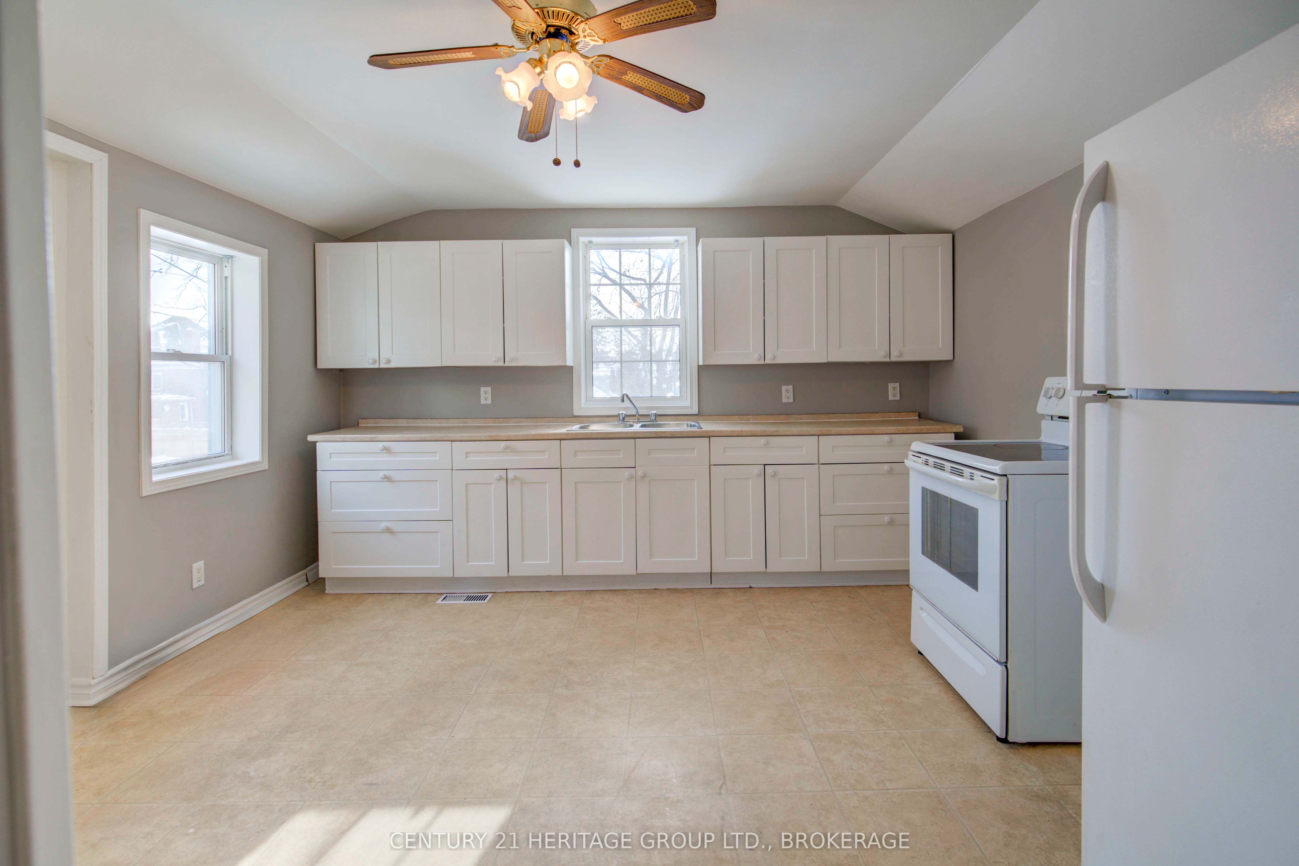 243 King Street Property Photo 9