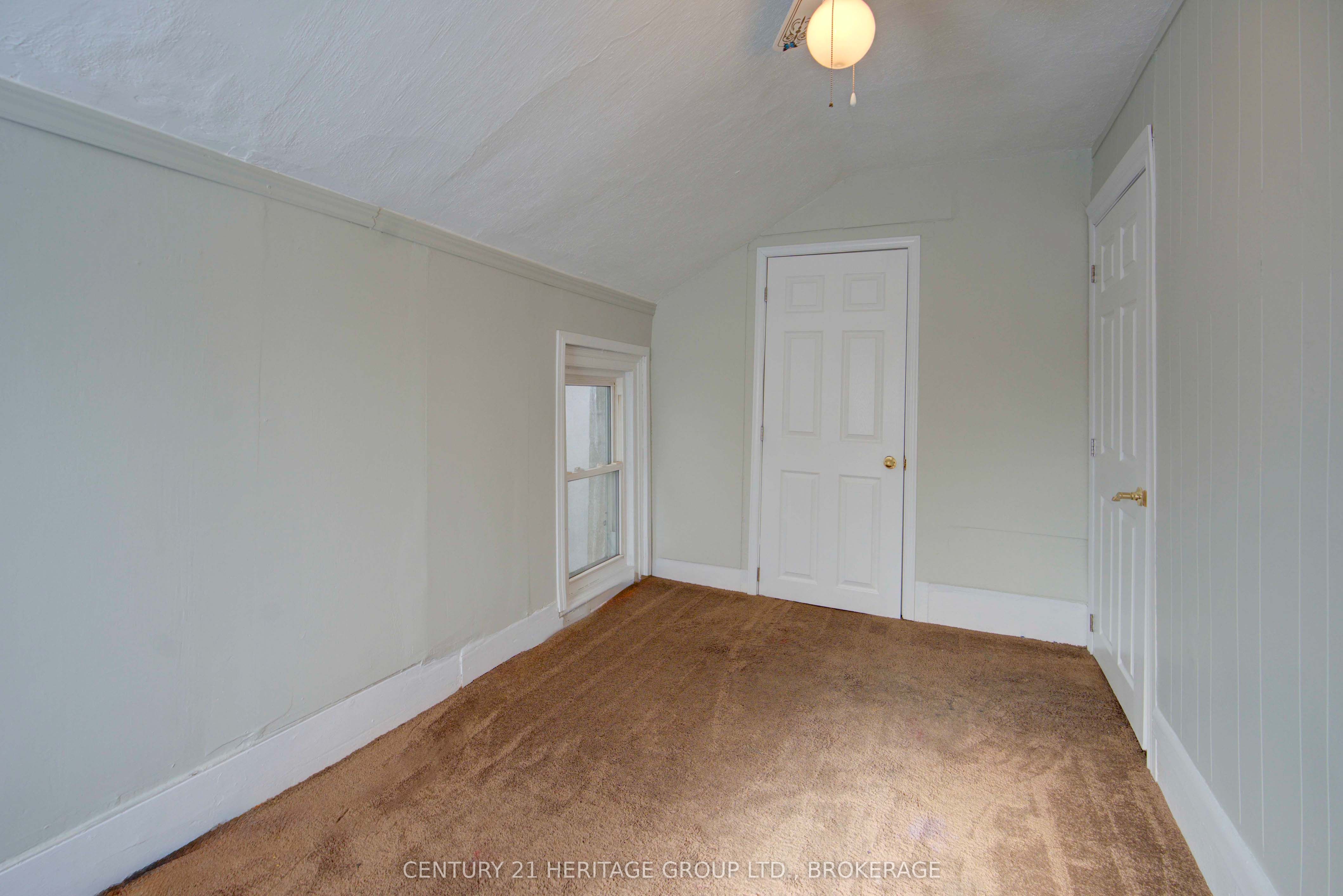 243 King Street Property Photo 10