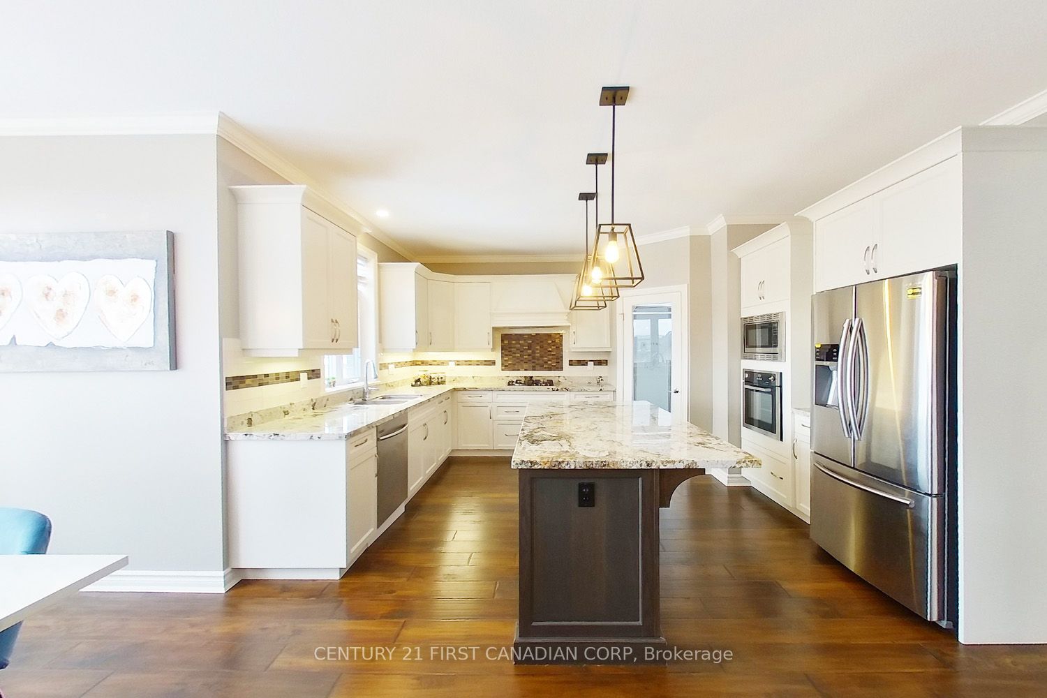 2369 Torrey Pines Way Property Photo 10