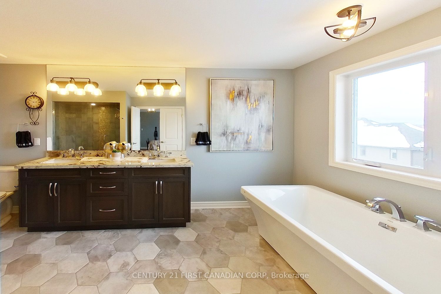 2369 Torrey Pines Way Property Photo 19