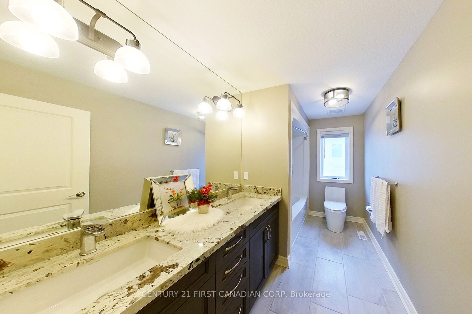 2369 Torrey Pines Way Property Photo 24
