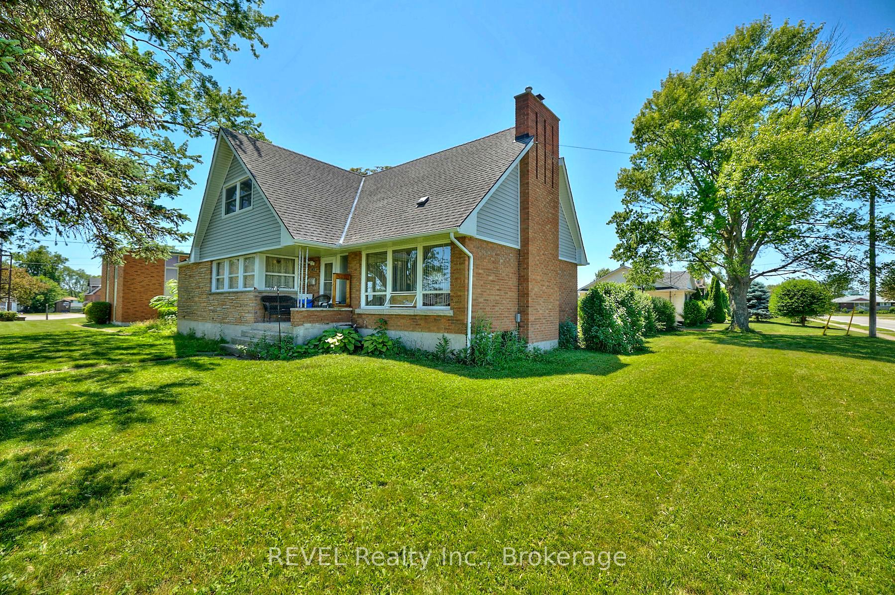 7205 Sharon Avenue Property Photo 2