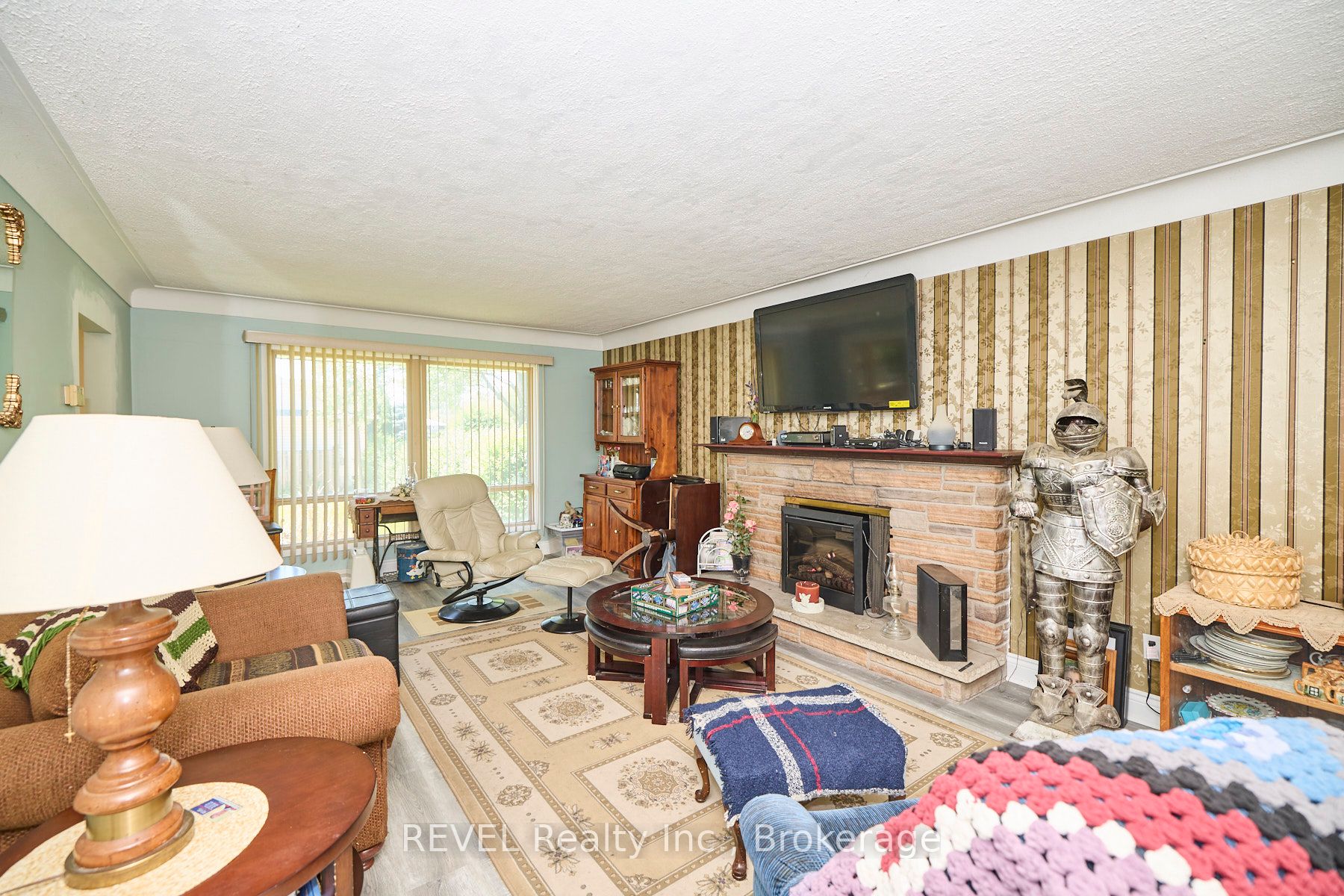 7205 Sharon Avenue Property Photo 4