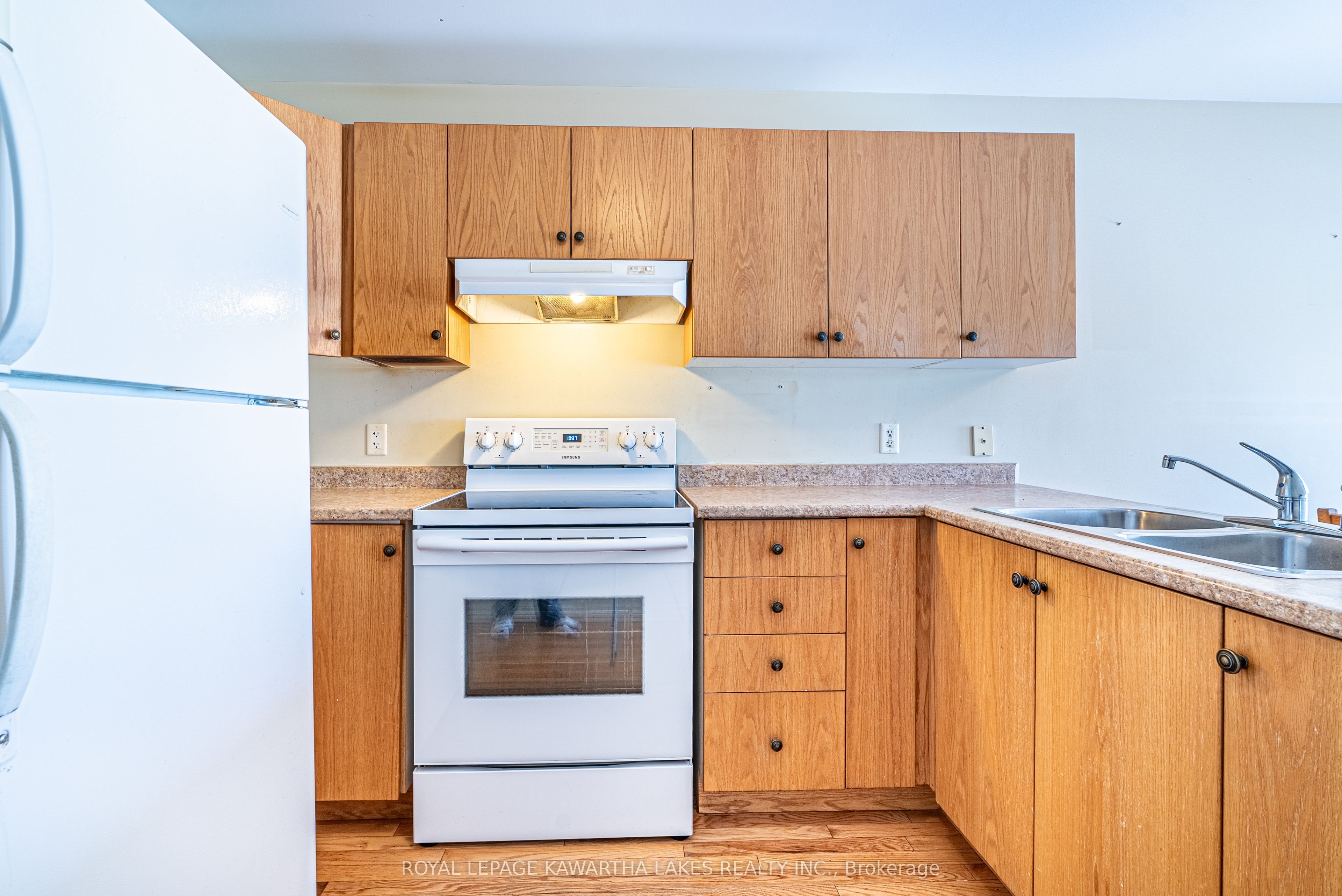36 Fallingbrook Crescent Property Photo 11