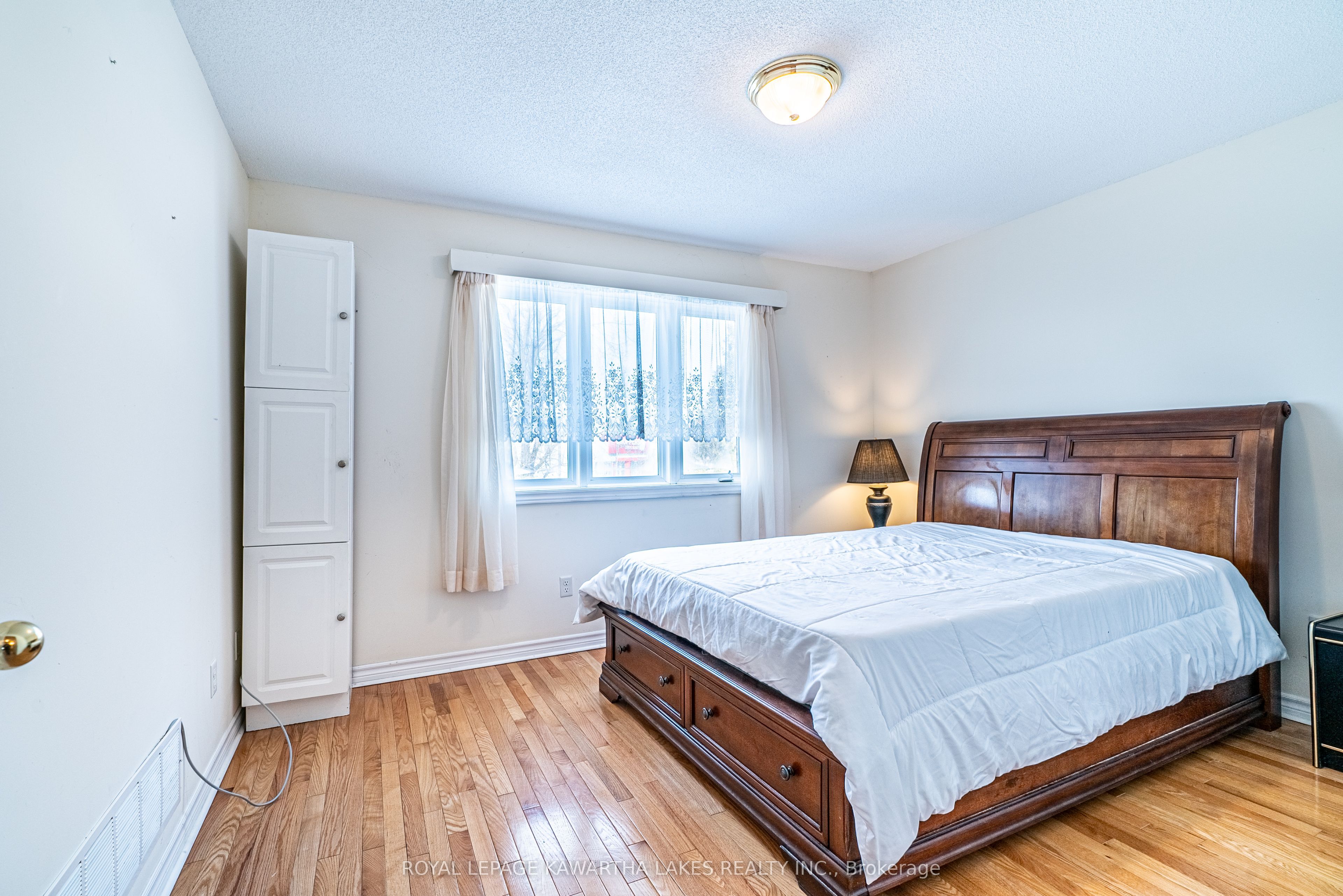 36 Fallingbrook Crescent Property Photo 14