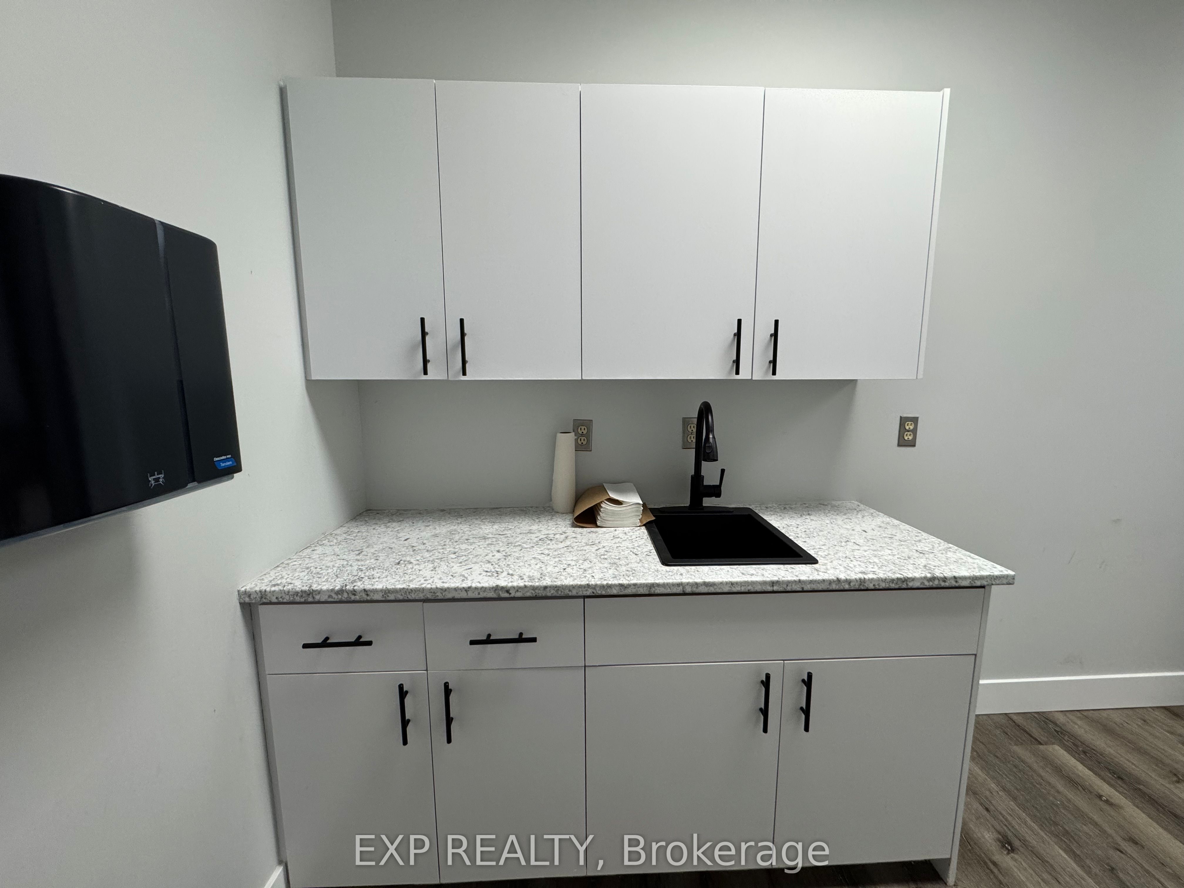 #111 - 101 Cherryhill Boulevard Property Photo 9