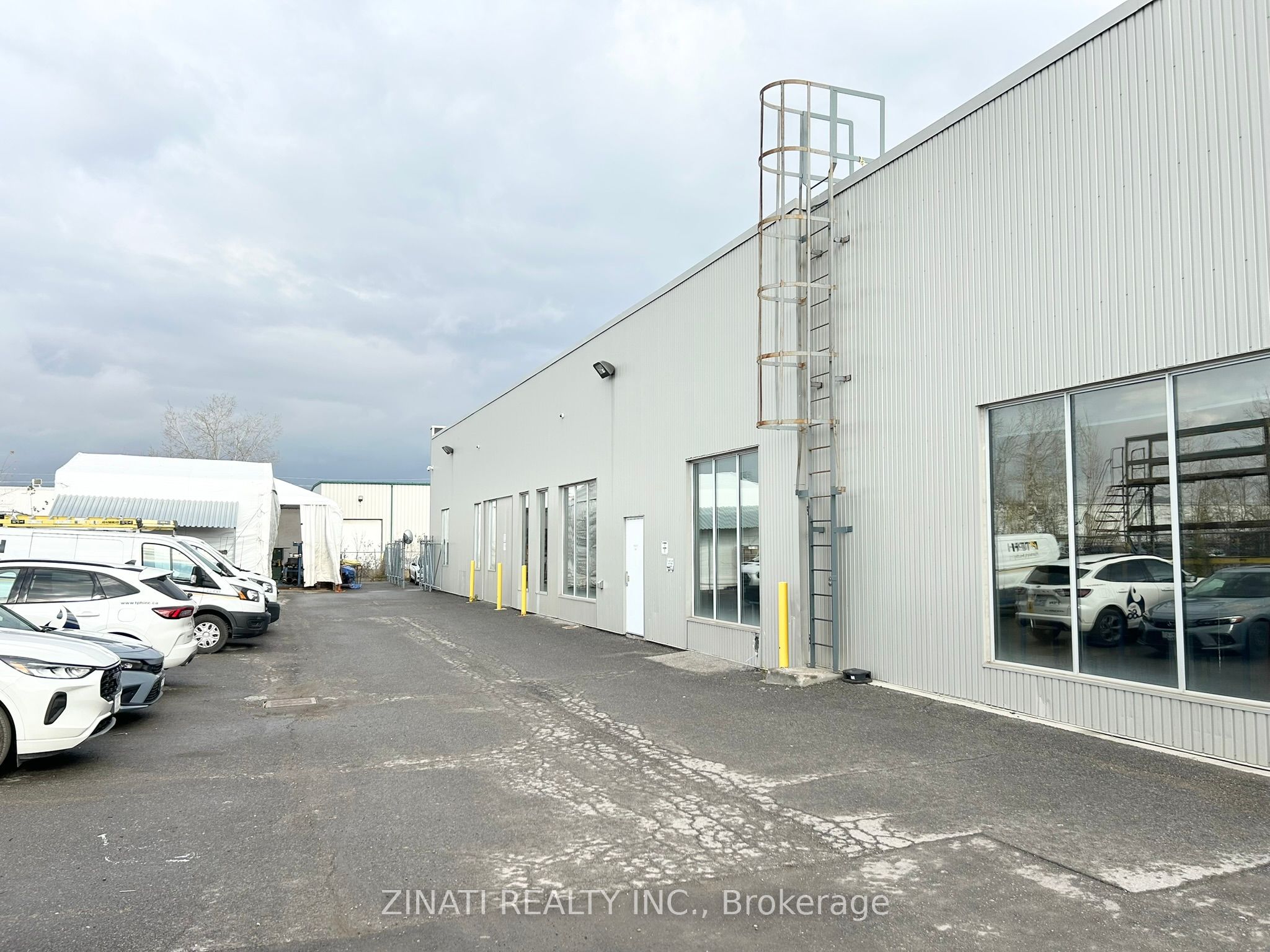 1528 Star Top Road Property Photo 35