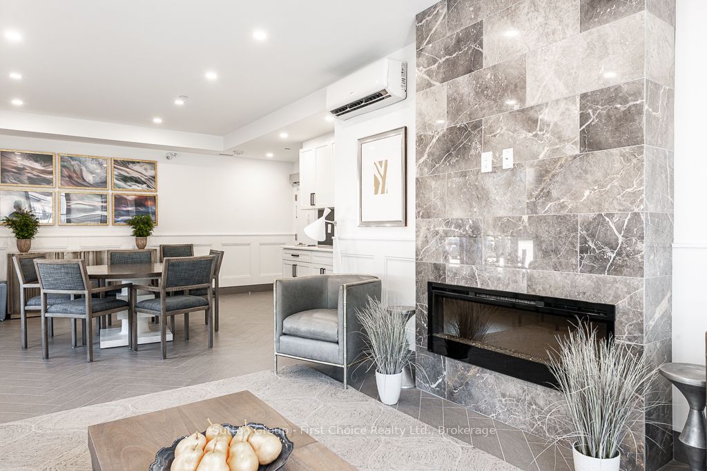 255 John St N Property Photo 39