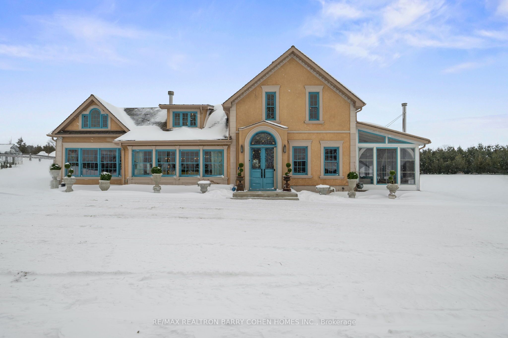 348299 15th Sideroad Property Photo