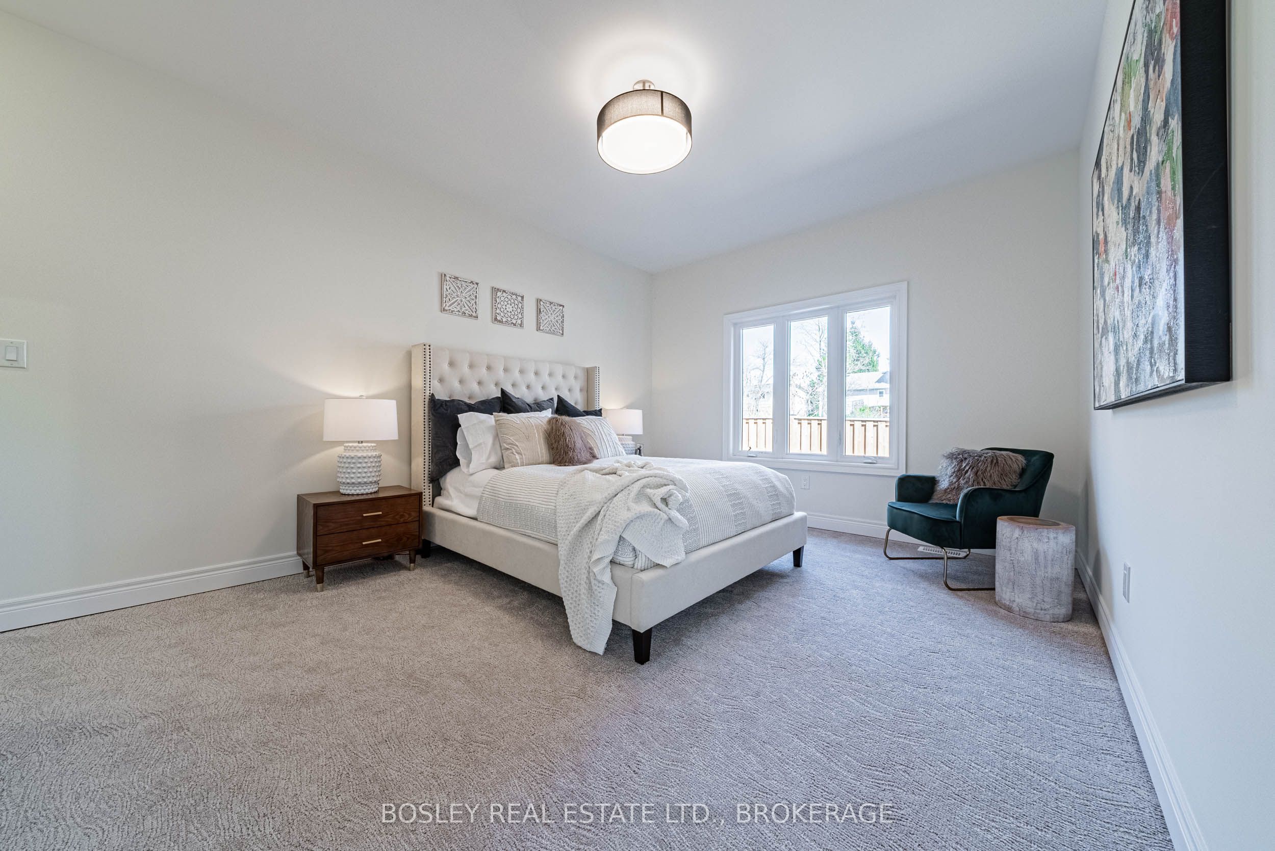 510 Royal Ridge Drive Property Photo 20