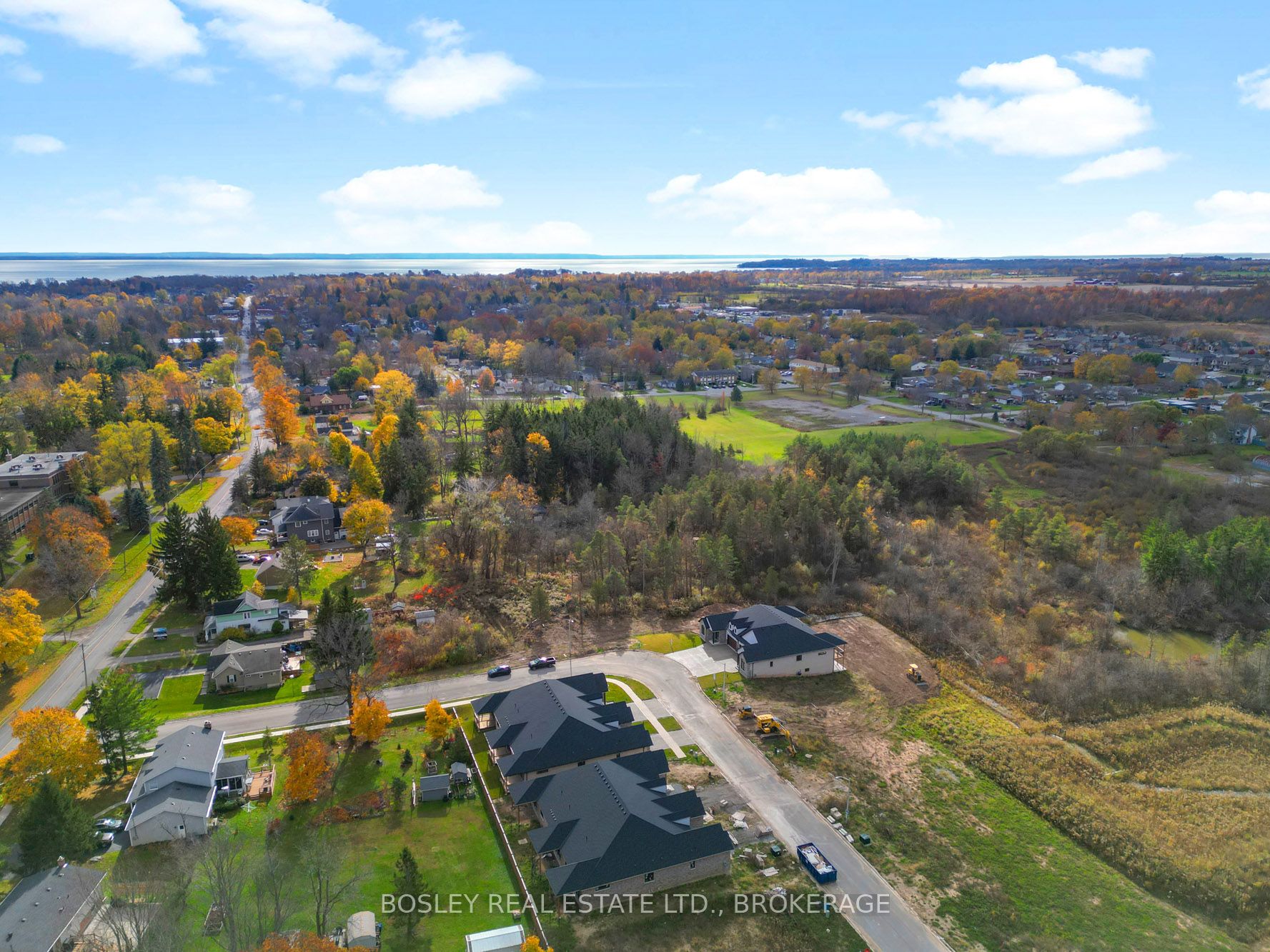 510 Royal Ridge Drive Property Photo 31