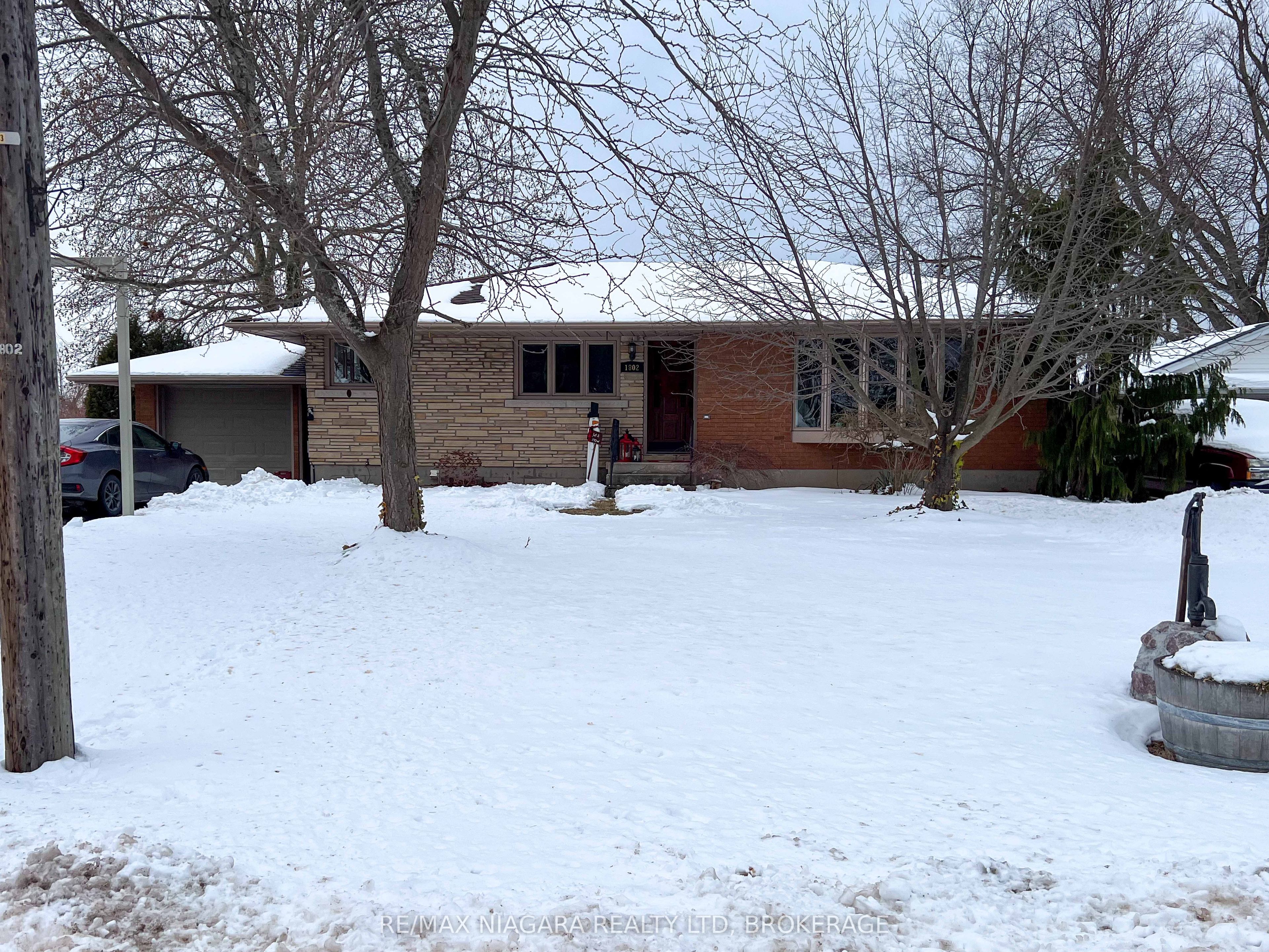 1802 4 Mile Creek Rd Property Photo 1