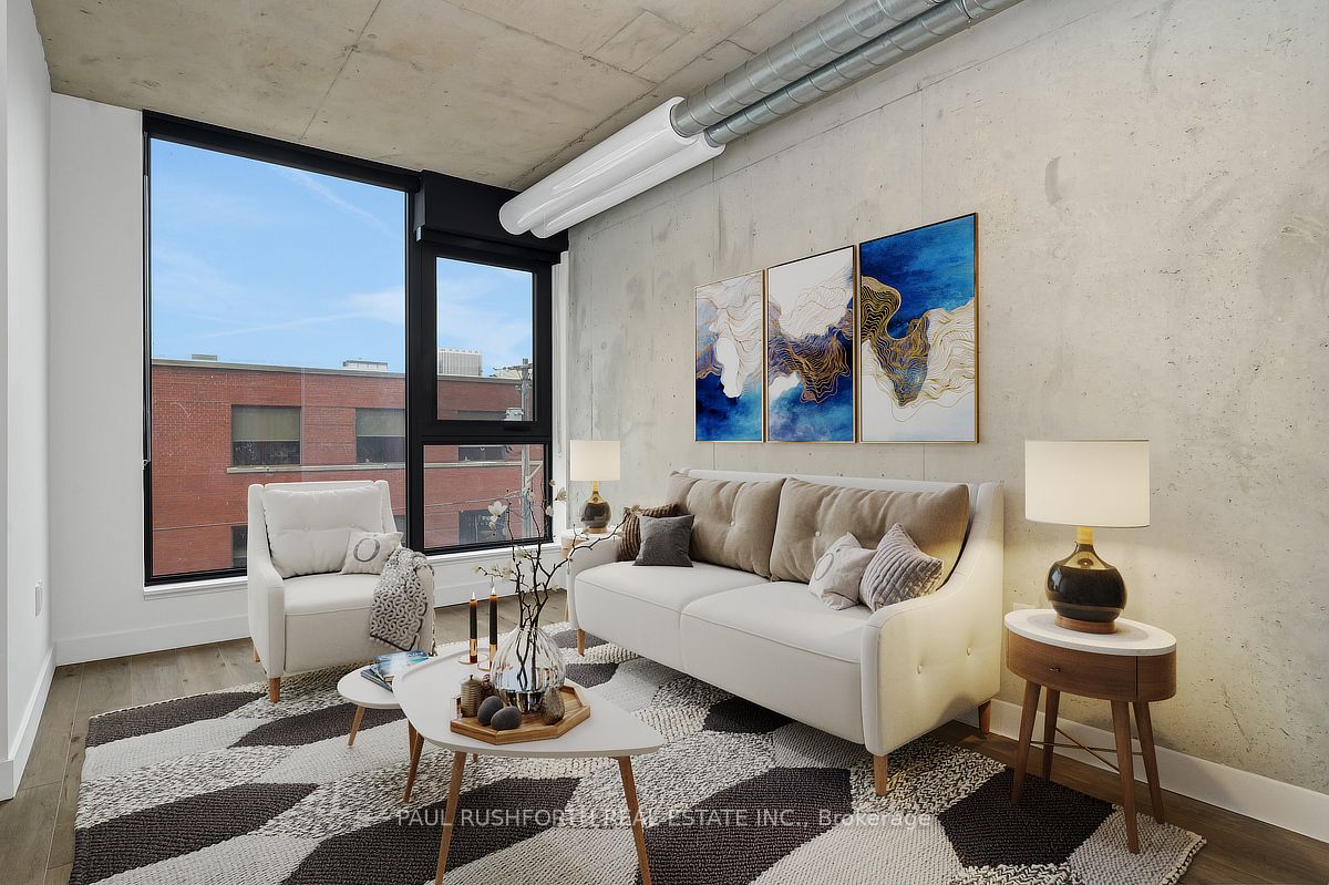 #303 - 10 James Street Property Photo 3