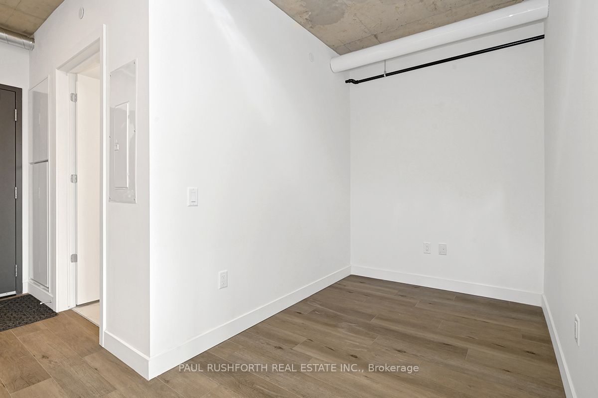 #303 - 10 James Street Property Photo 9