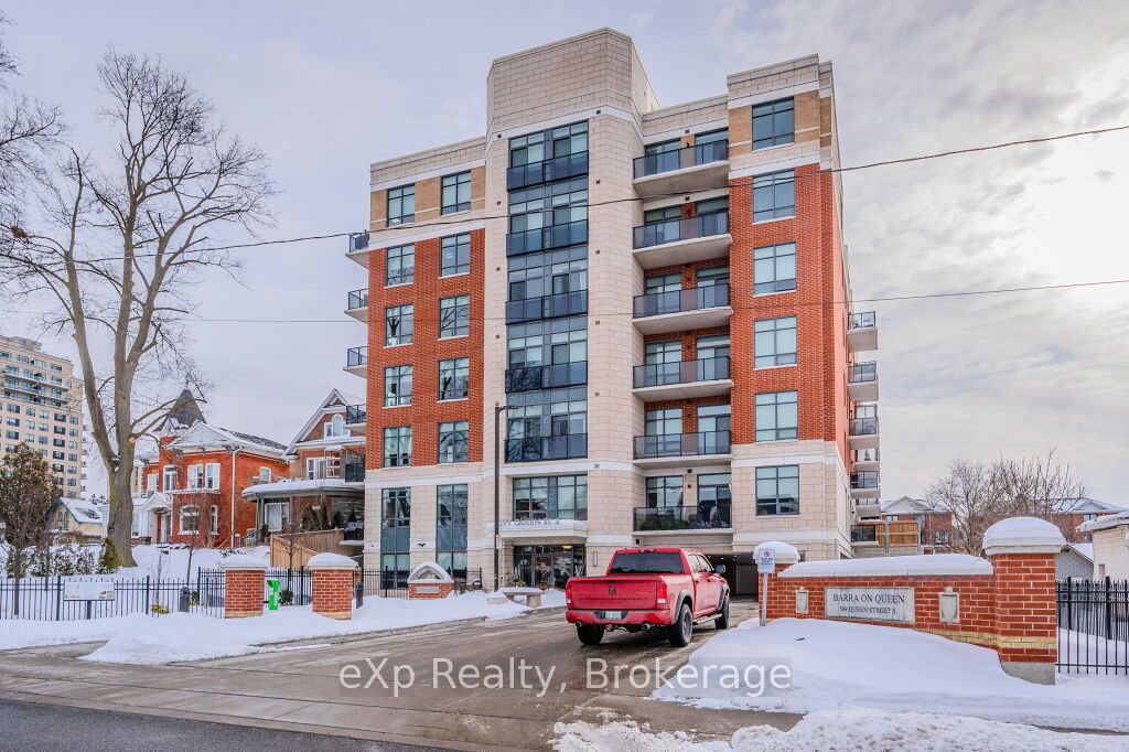 #107 - 399 Queen Street Property Photo 1