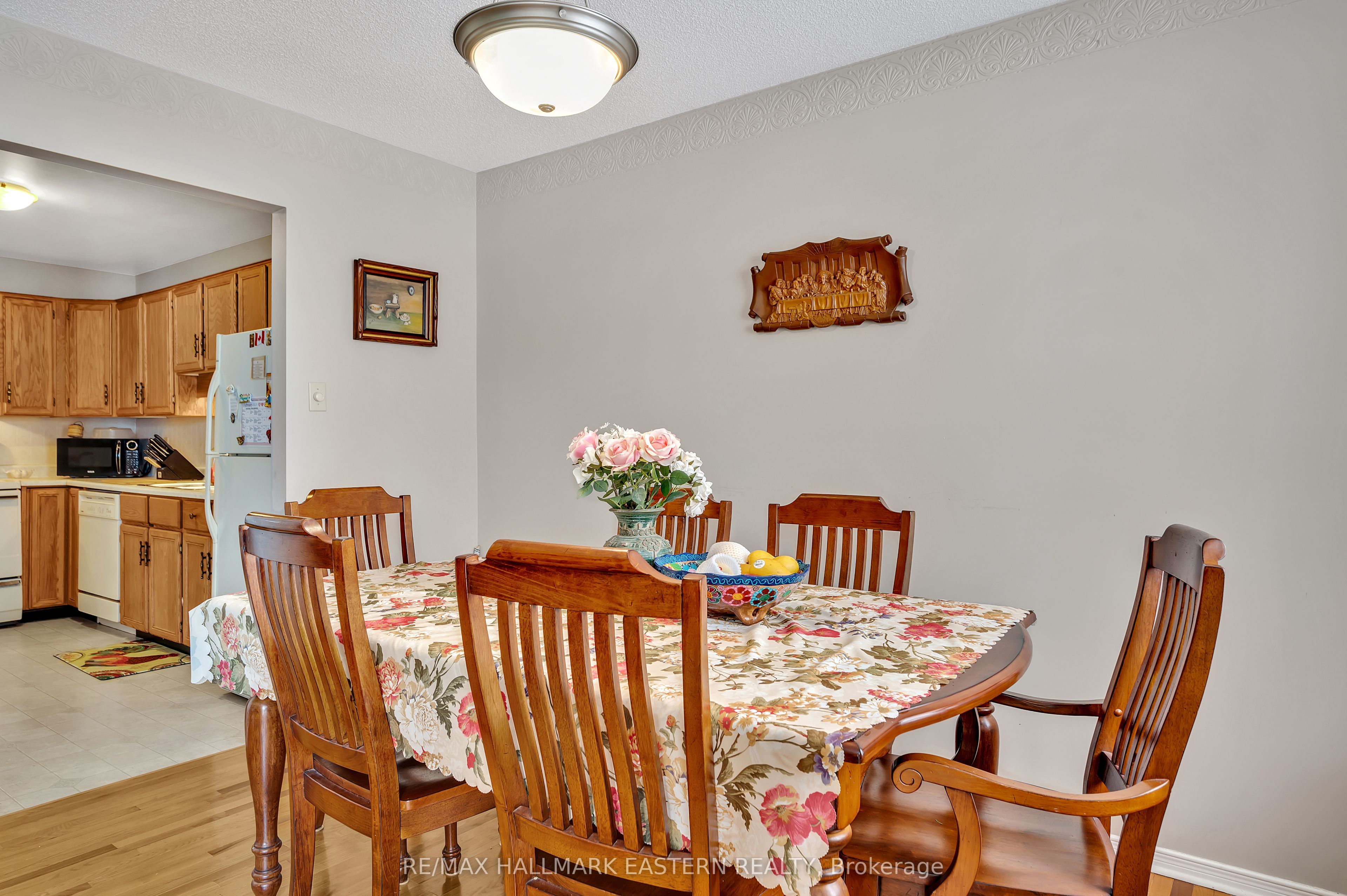 #1 - 36 Champlain Crescent Property Photo 7