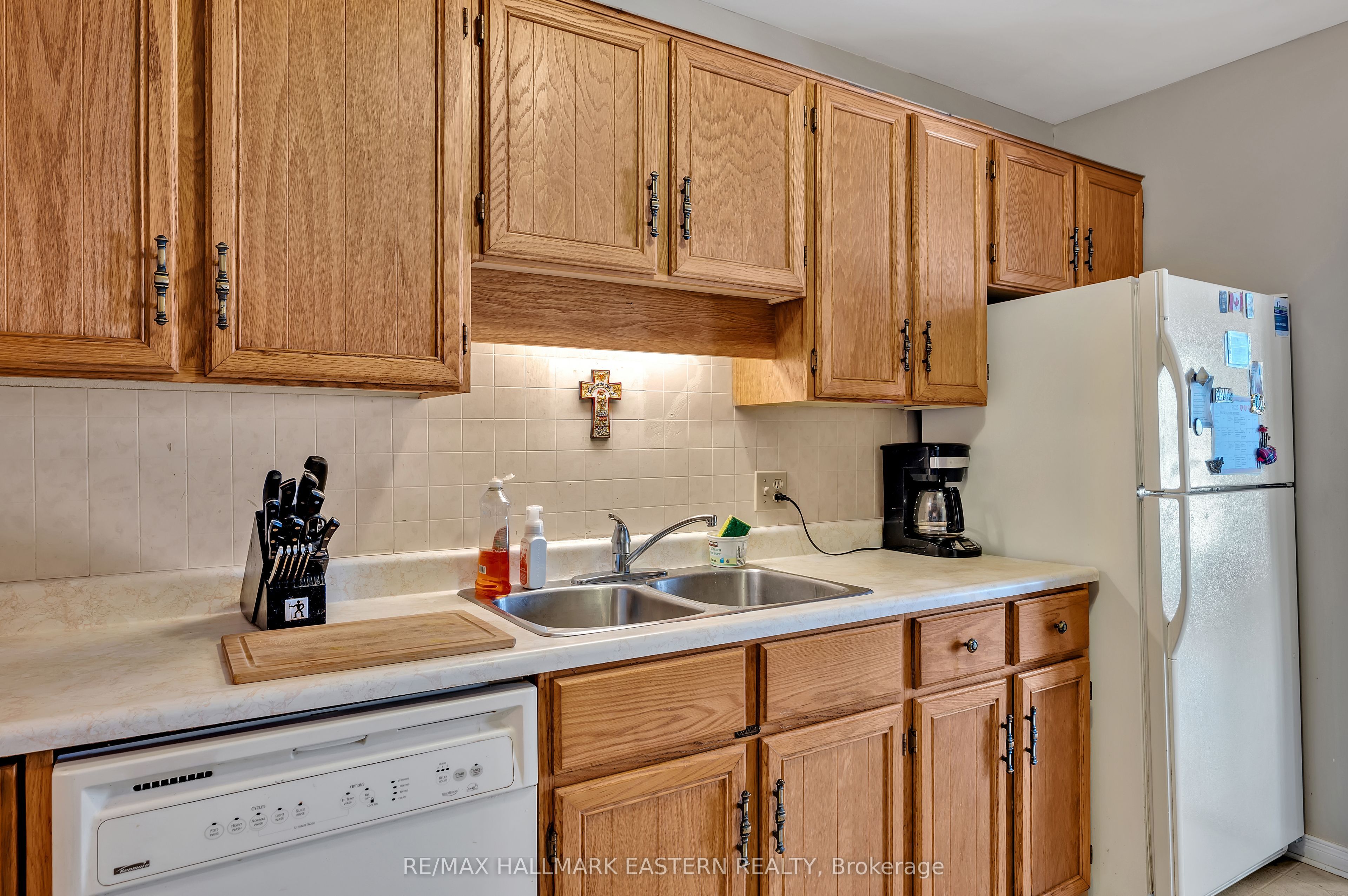 #1 - 36 Champlain Crescent Property Photo 13