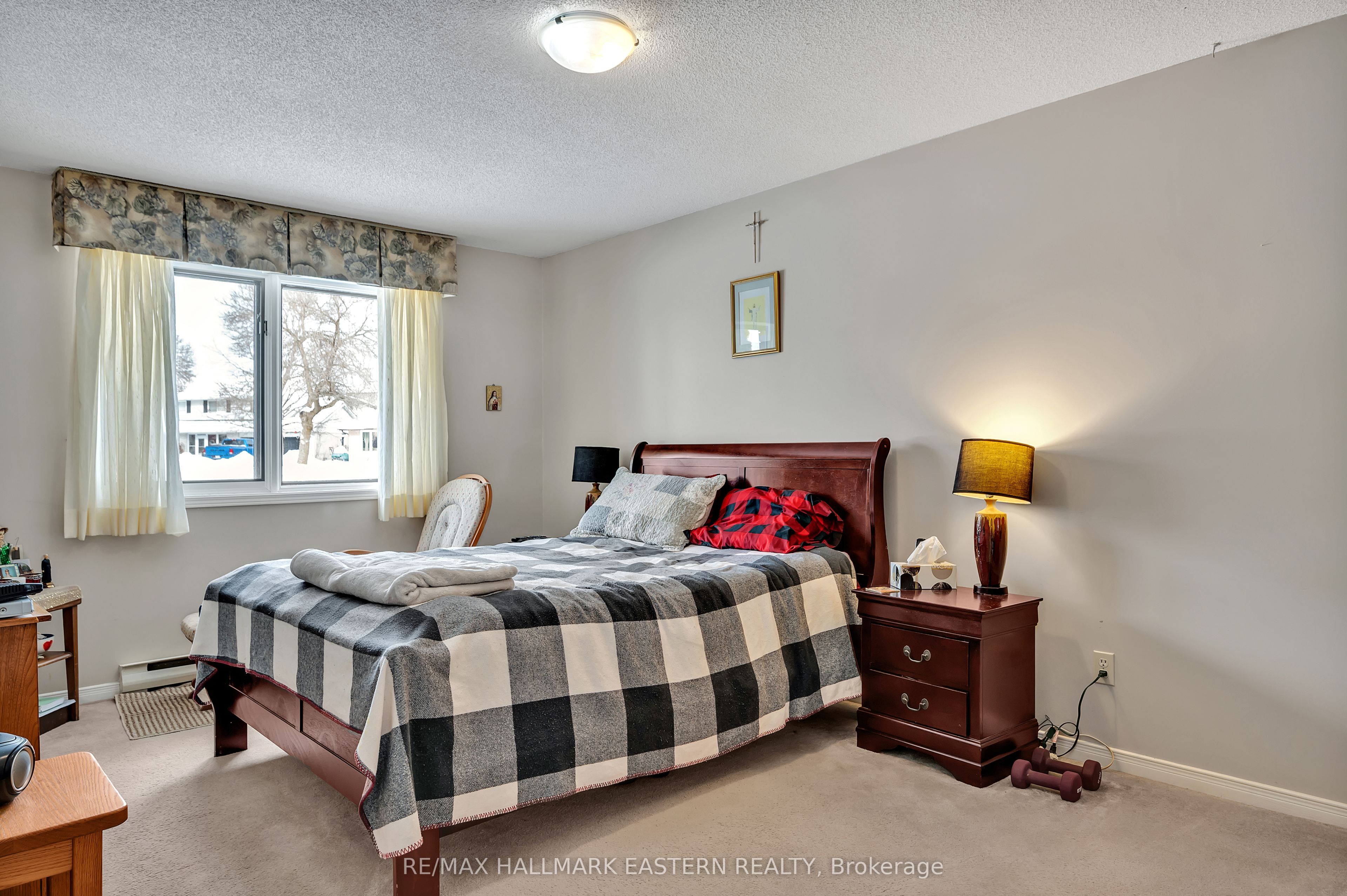 #1 - 36 Champlain Crescent Property Photo 19