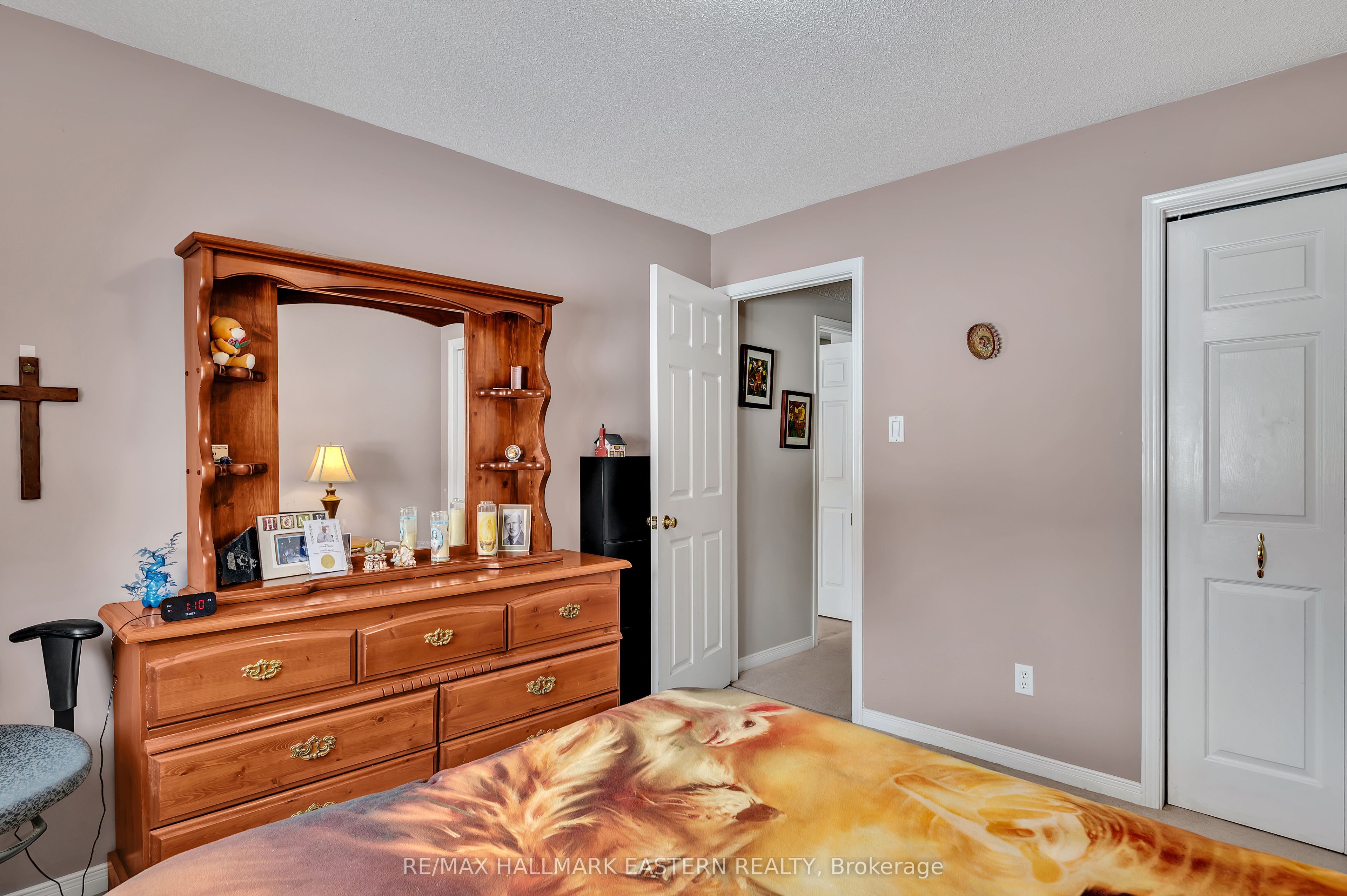 #1 - 36 Champlain Crescent Property Photo 25