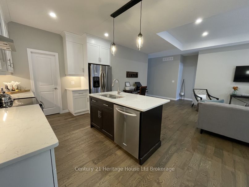 46 Matheson Cres Property Photo 6