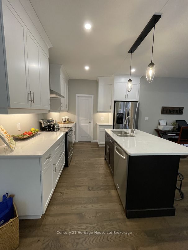 46 Matheson Cres Property Photo 8