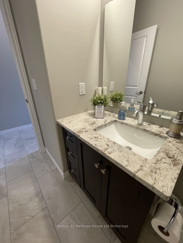 46 Matheson Cres Property Photo 16