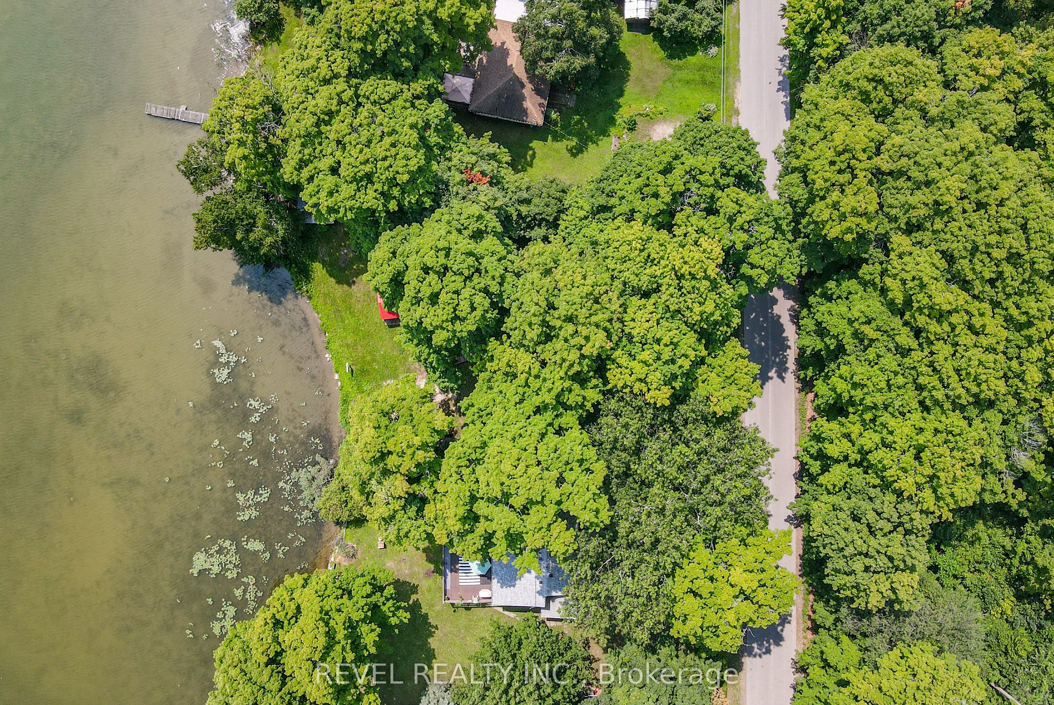 23 Sugarbush Trail Property Photo 15