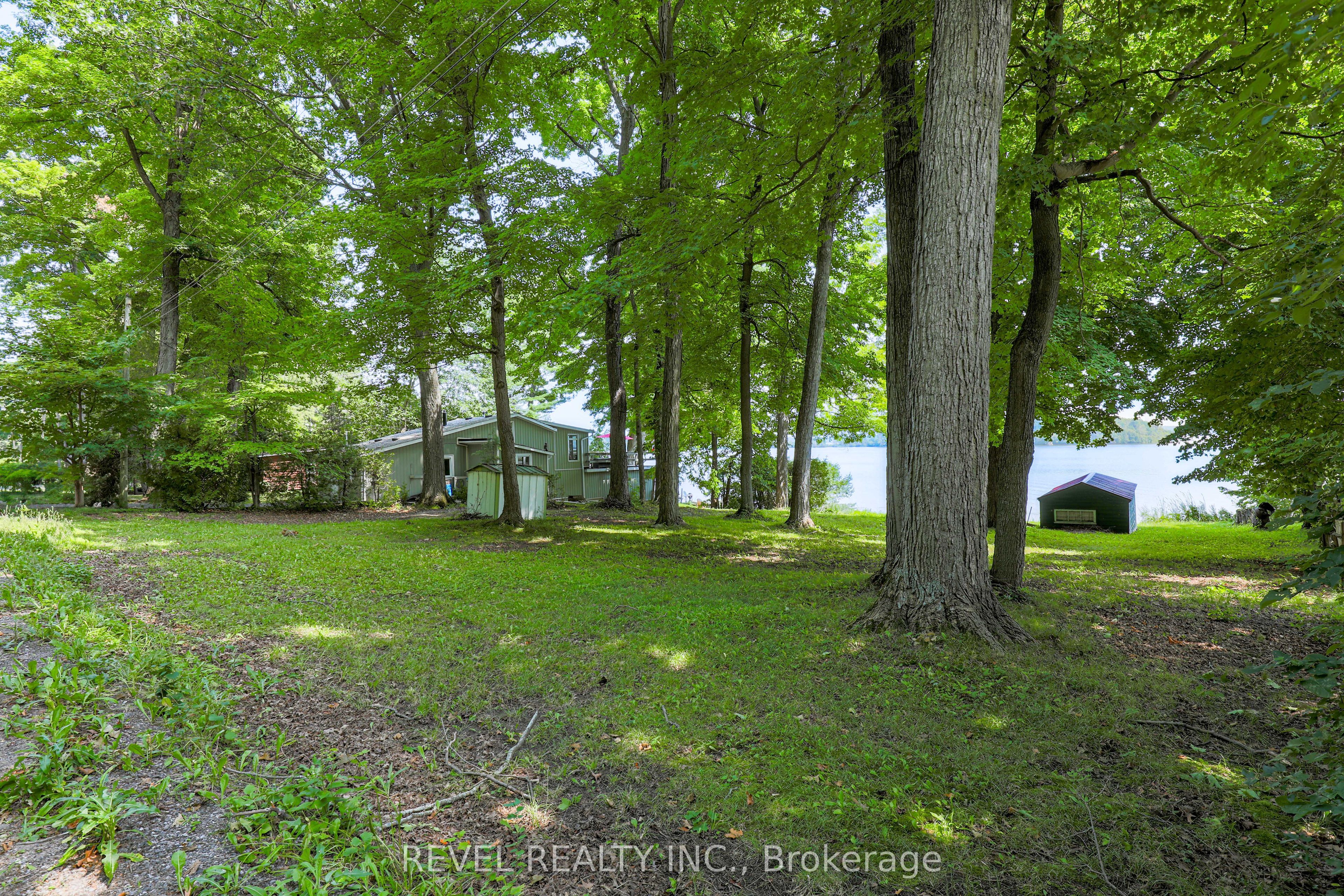 23 Sugarbush Trail Property Photo 25