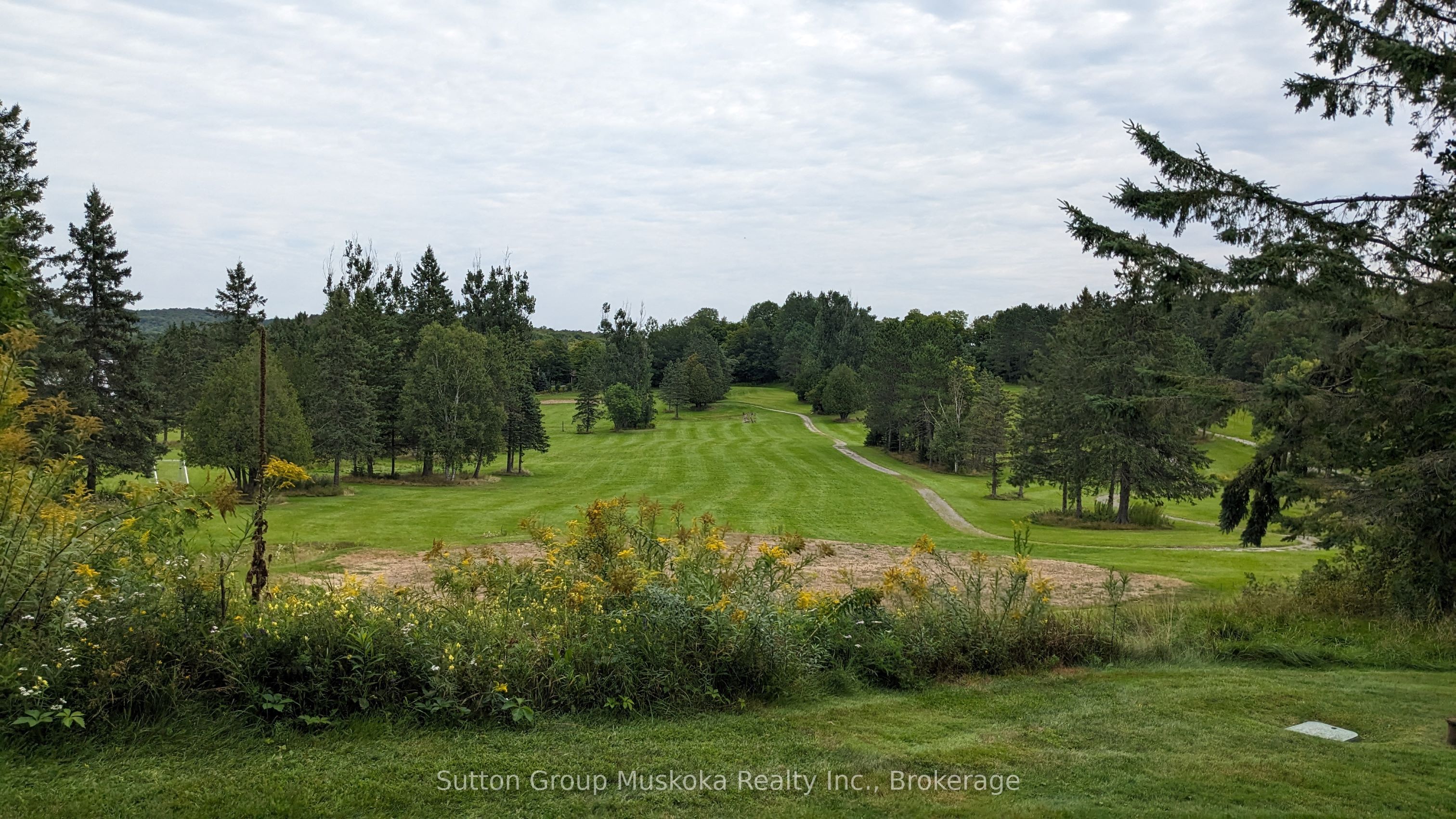 31-101 The Greens Drive Property Photo 2
