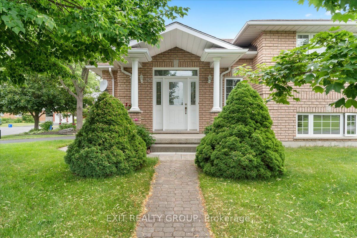 352 Bridge St W Property Photo