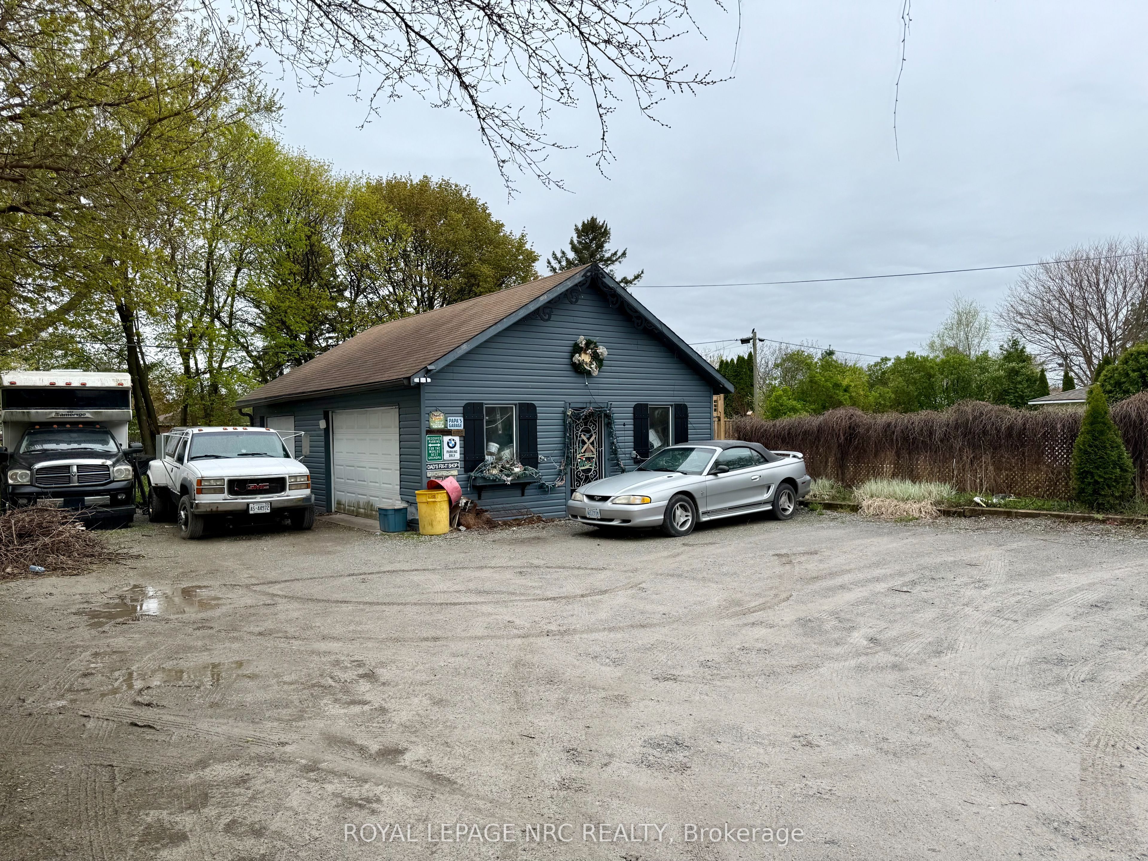 6490 Thorold Stone Road Property Photo 3