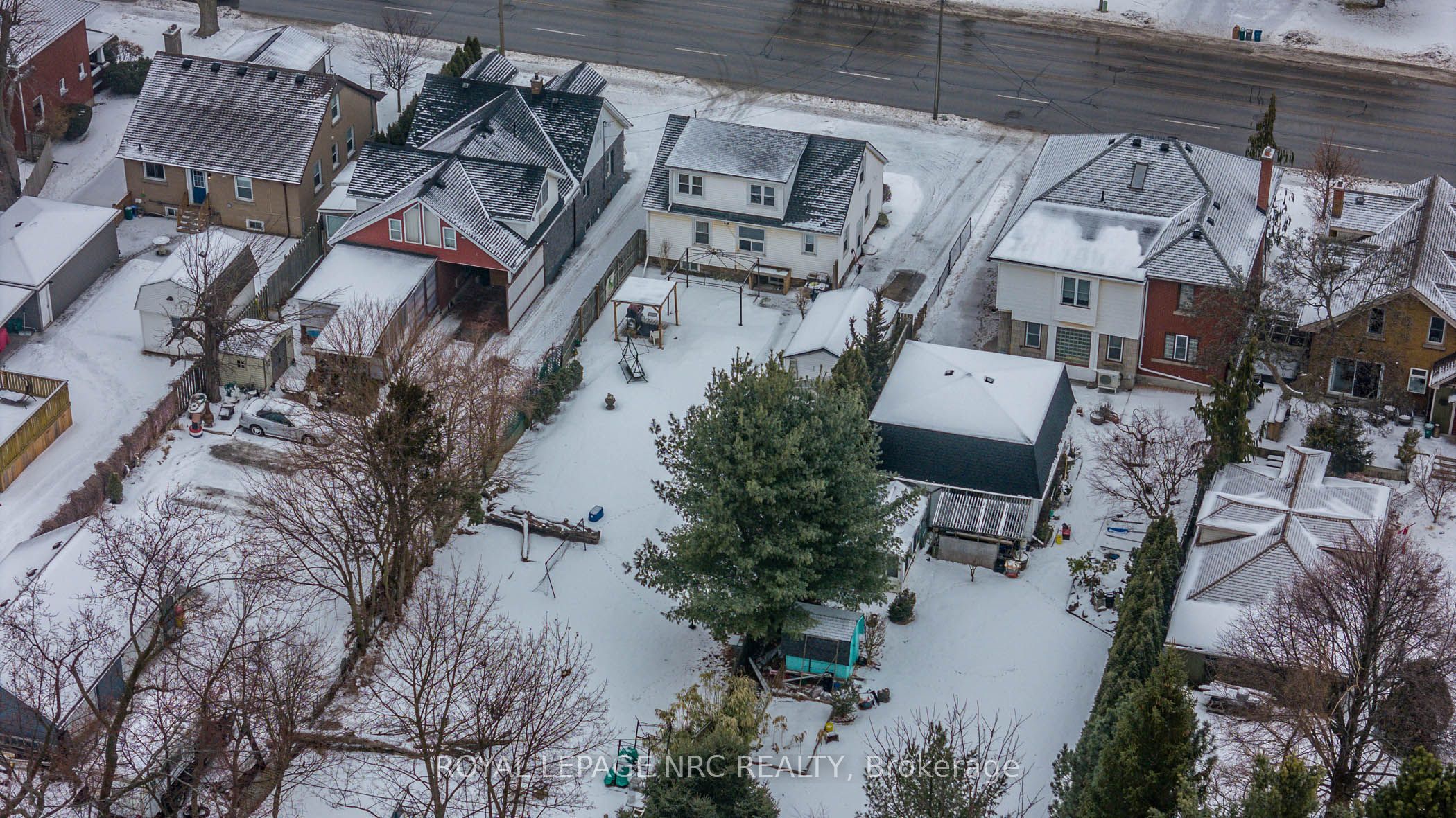 6490 Thorold Stone Road Property Photo 7