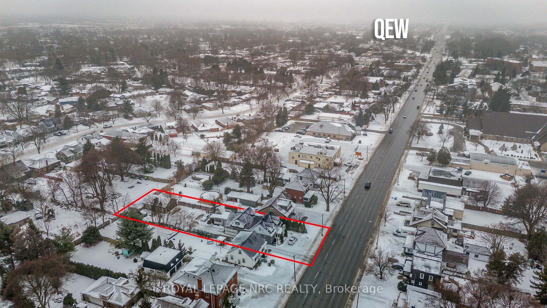 6490 Thorold Stone Road Property Photo 8