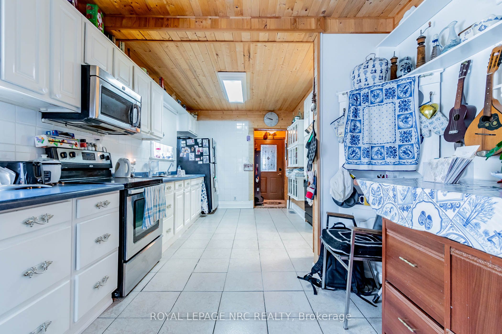 6490 Thorold Stone Road Property Photo 31