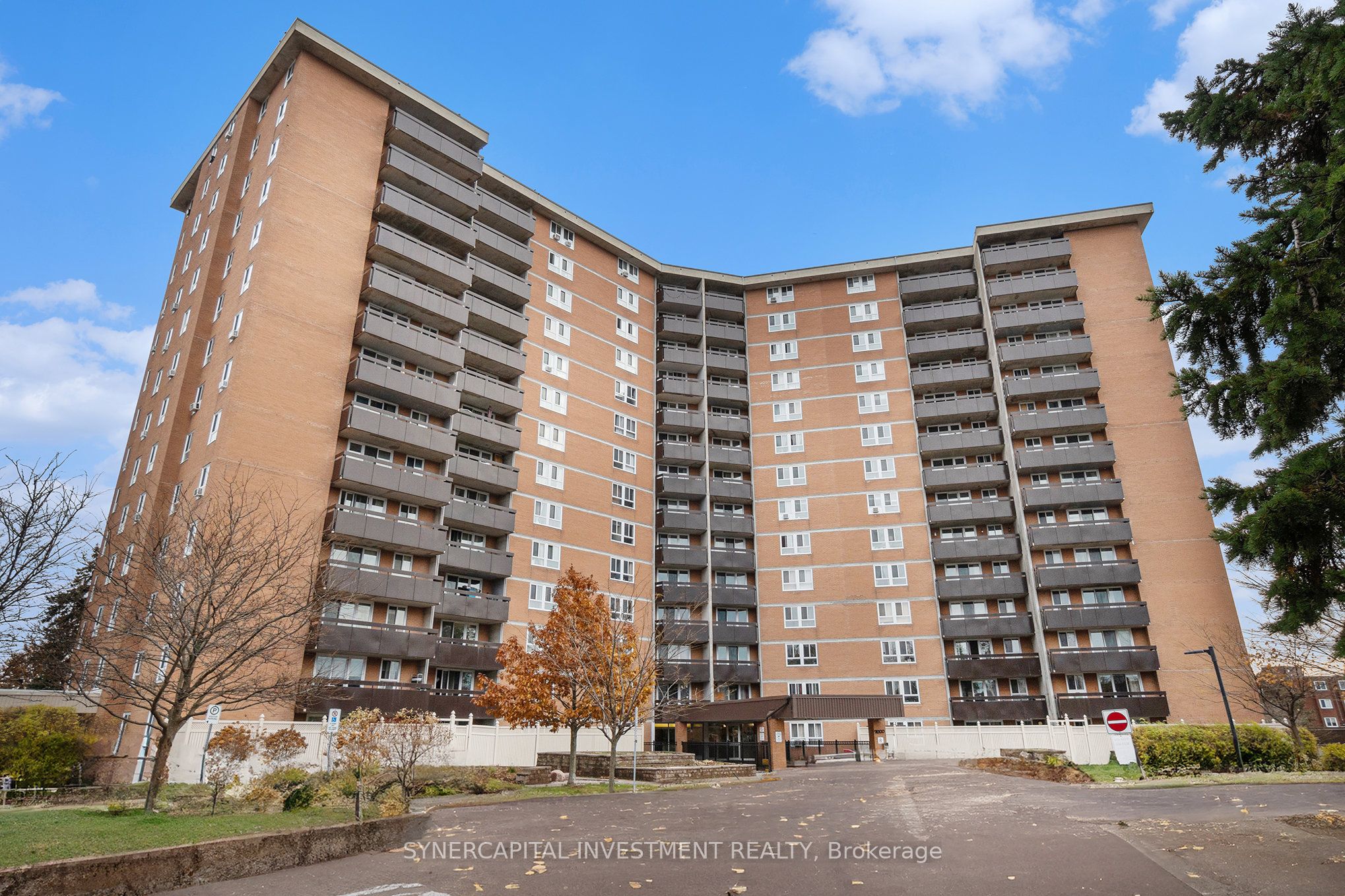 #615 - 2000 Jasmine Crescent Property Photo