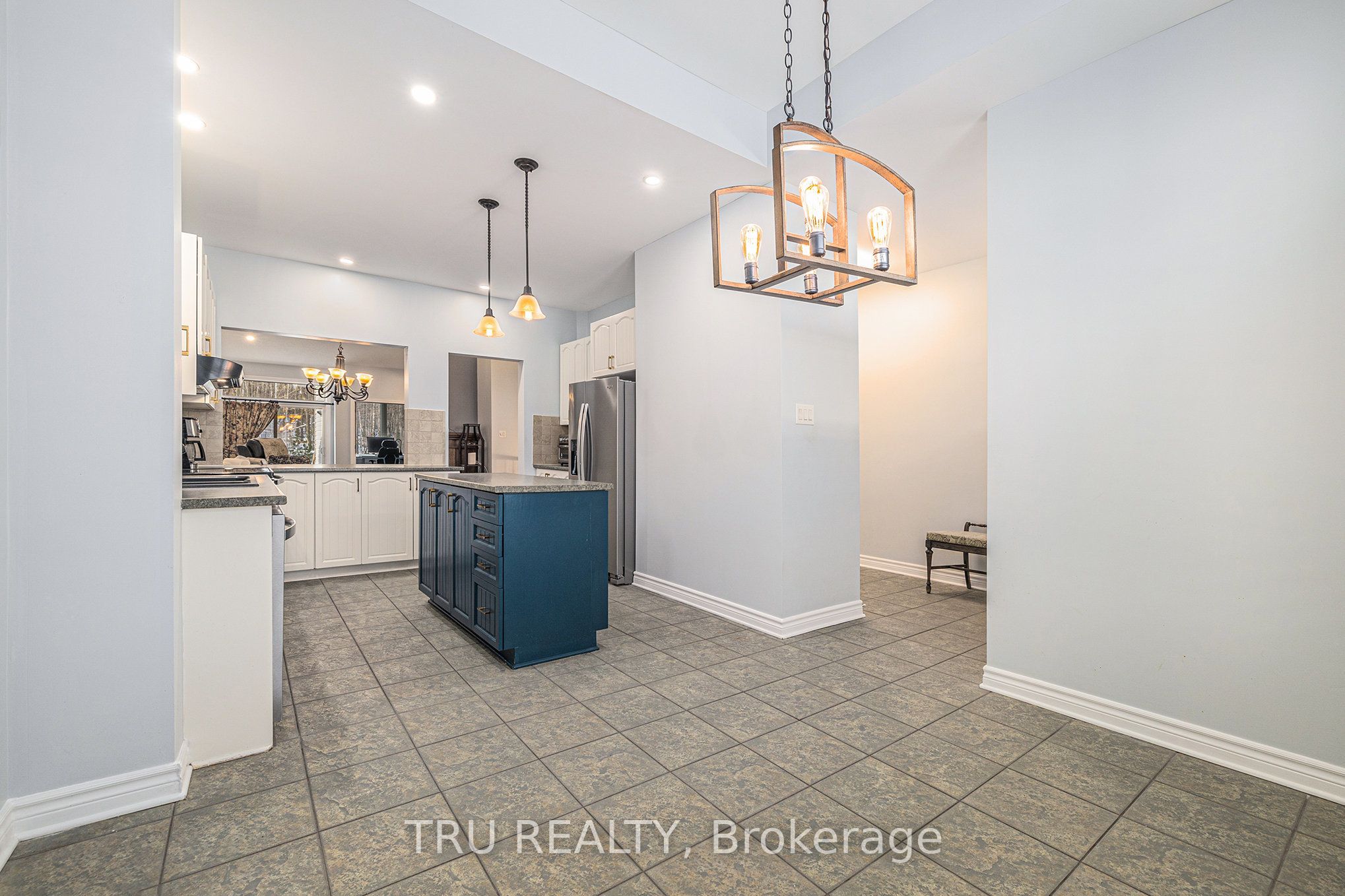 422 Statewood Drive Property Photo 6