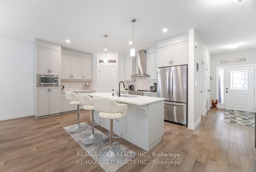 450 Rogers Rd Property Photo