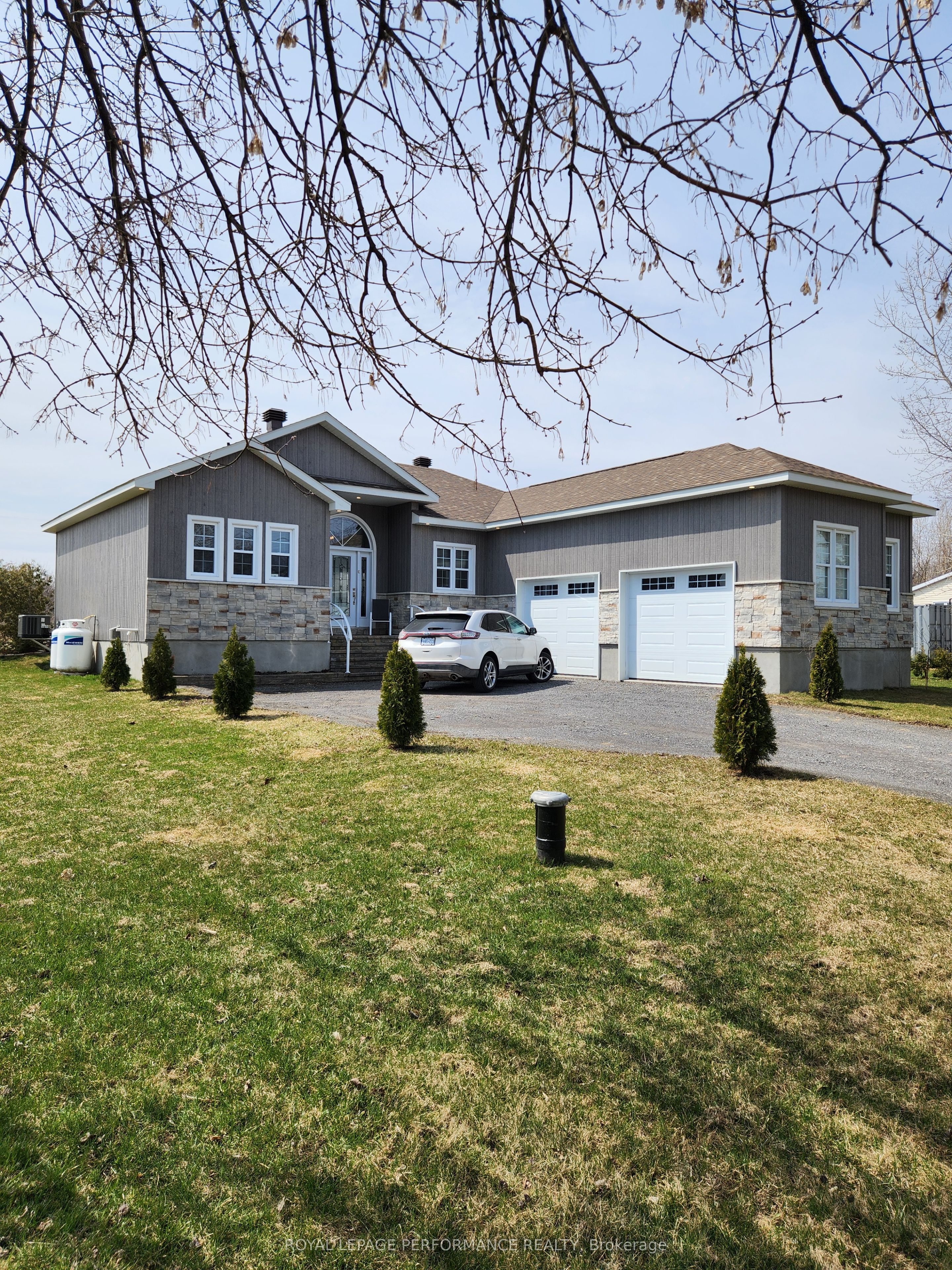 3726 Front Road Property Photo