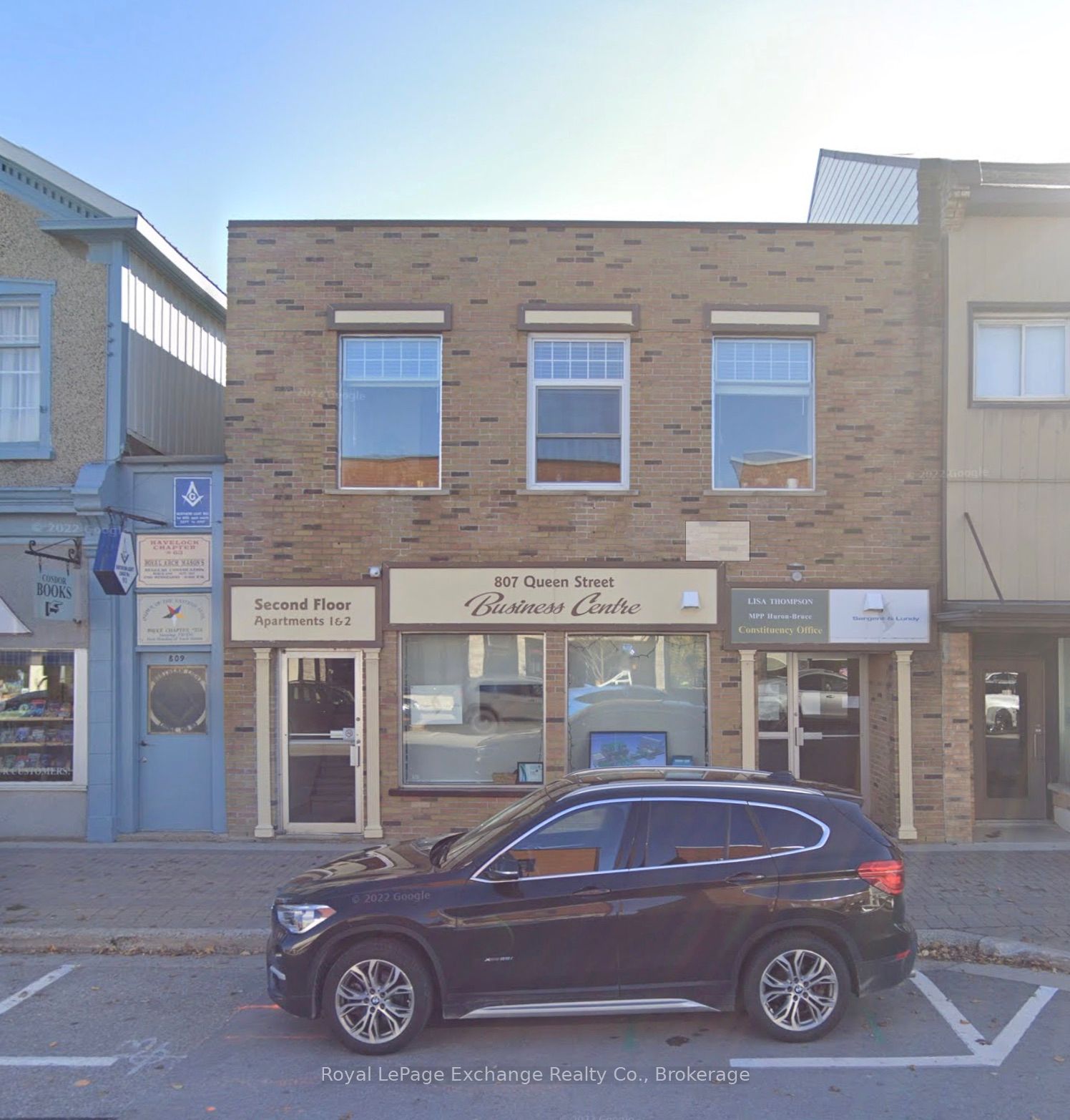 807 Queen St Property Photo