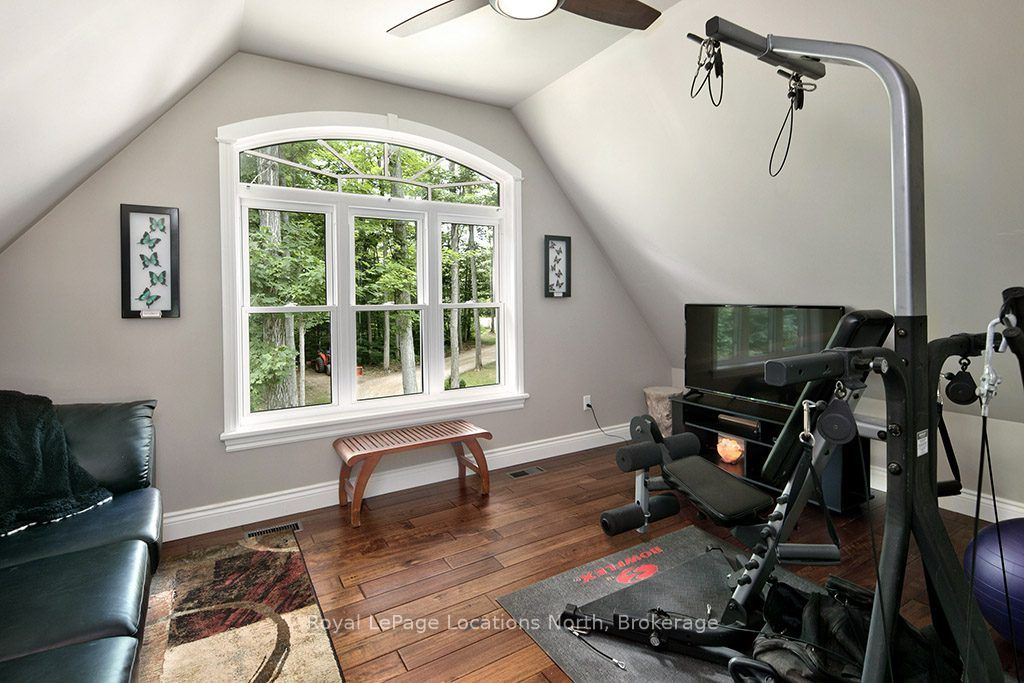 058151 12th Line Property Photo 24