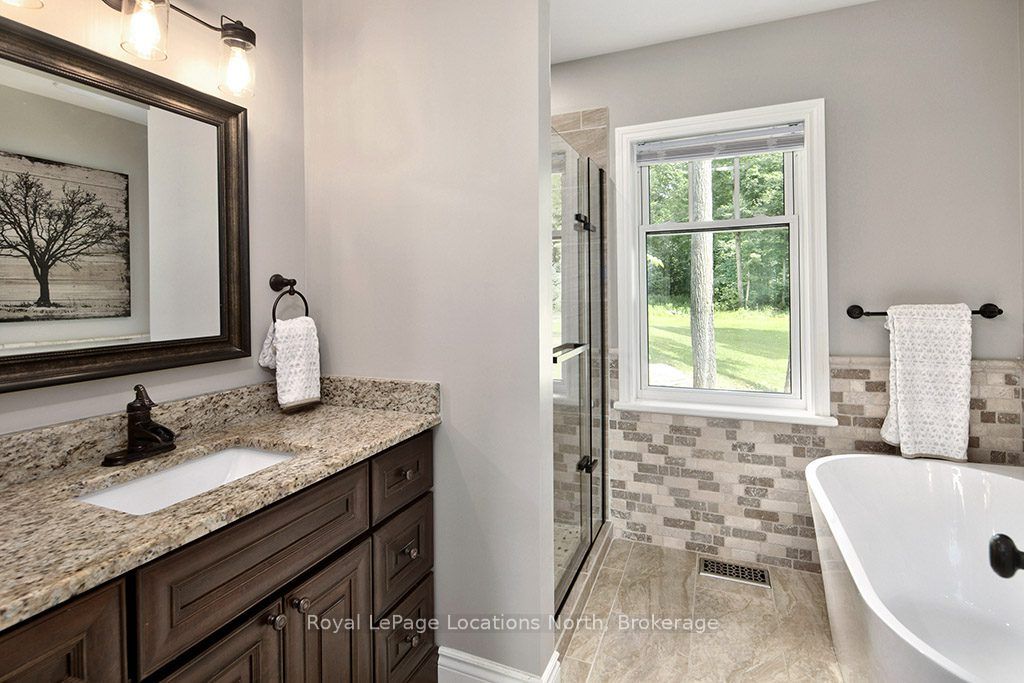 058151 12th Line Property Photo 31