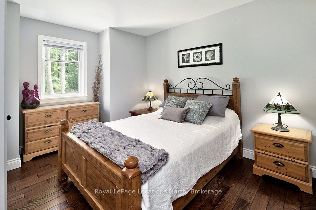 058151 12th Line Property Photo 32