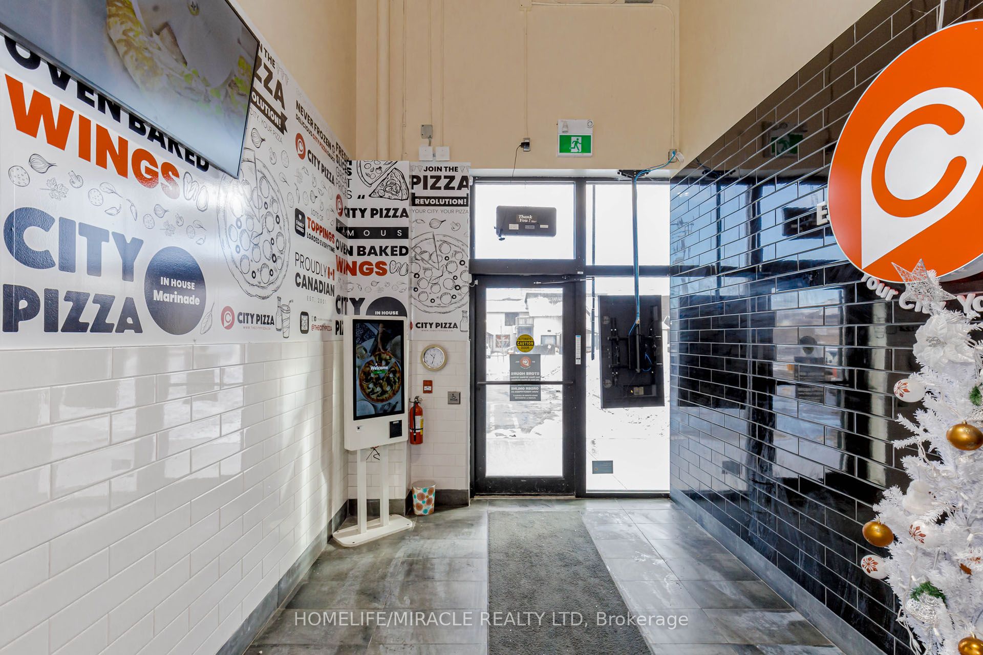 174 Union Street Property Photo 5